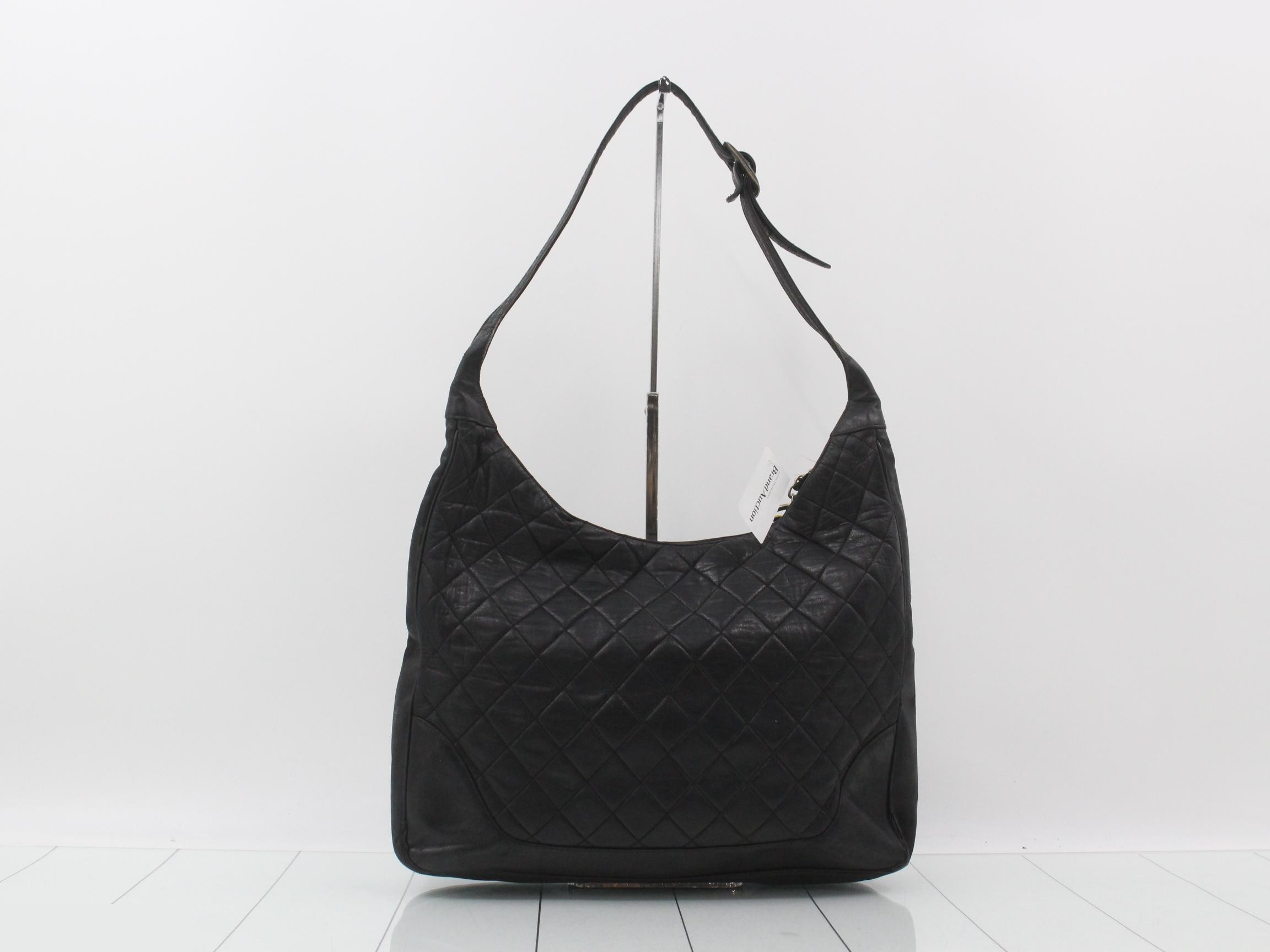 Matelassé leather shoulder bag with Coco Mark hardware — view 3