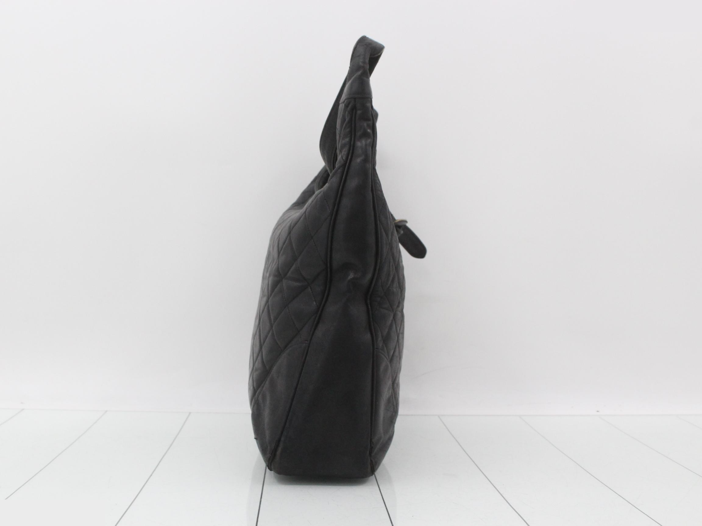 Matelassé leather shoulder bag with Coco Mark hardware — view 4