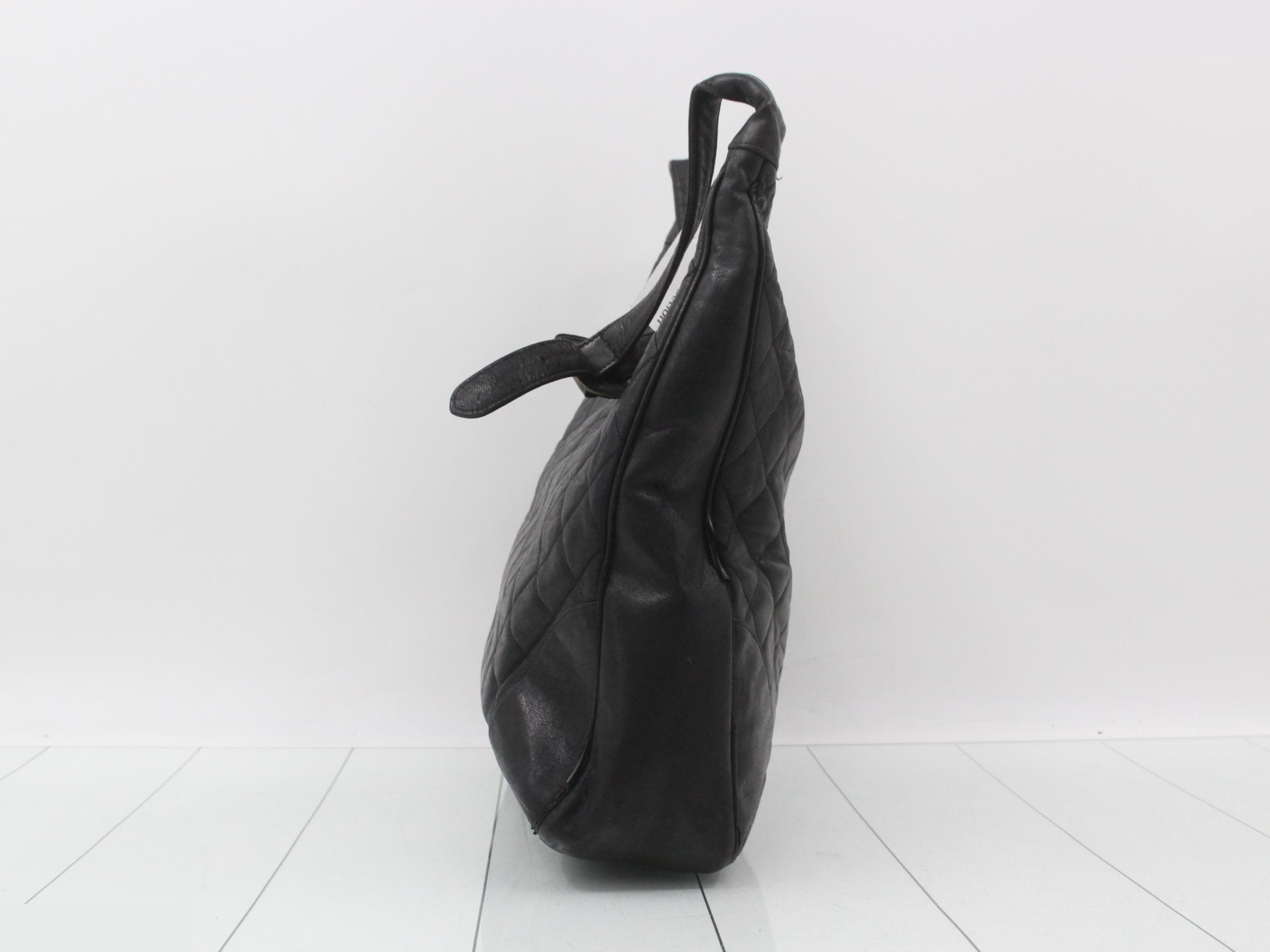Matelassé leather shoulder bag with Coco Mark hardware — view 5