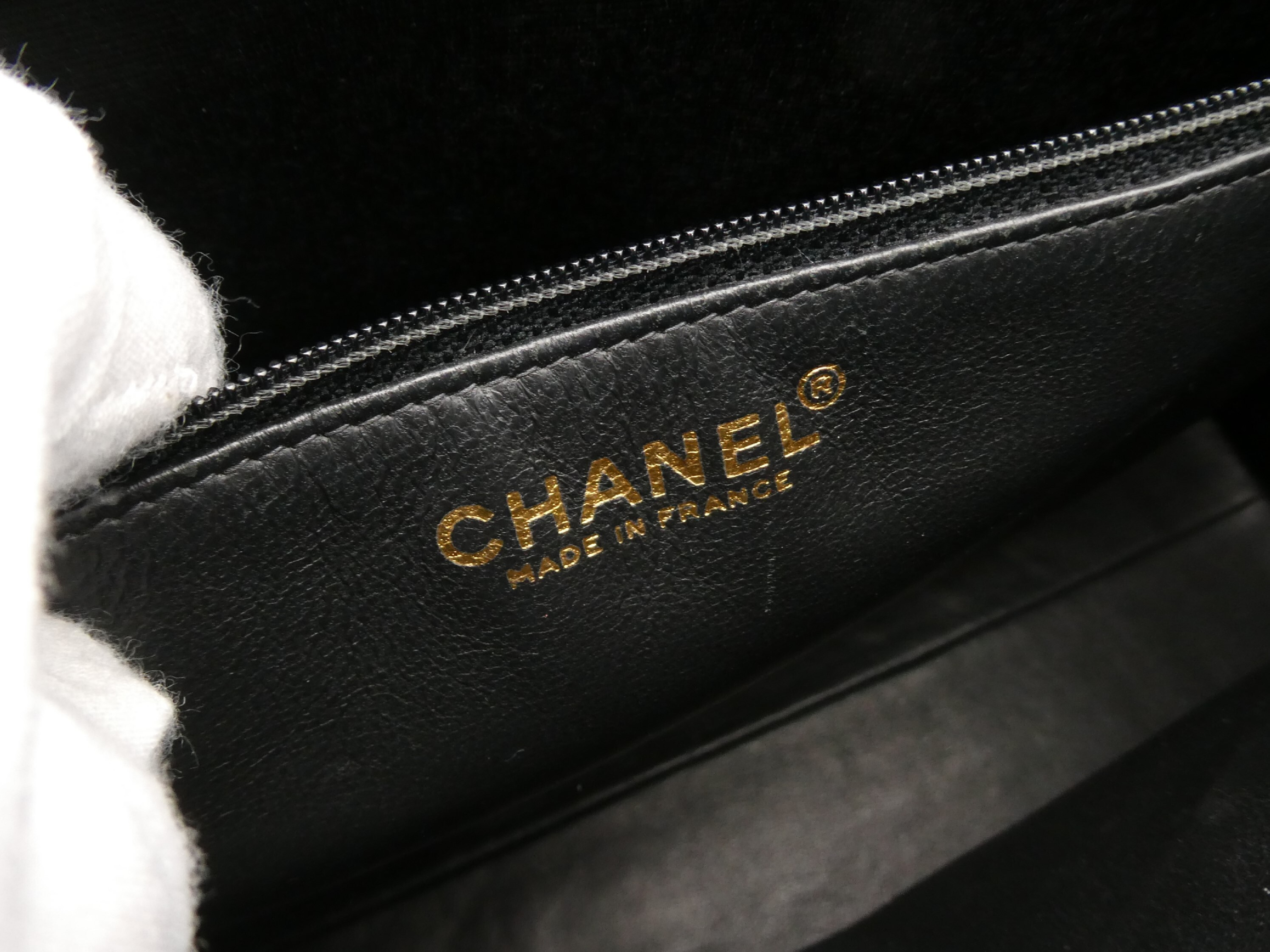 Enamel Coco Mark Chain Tote Bag — view 8
