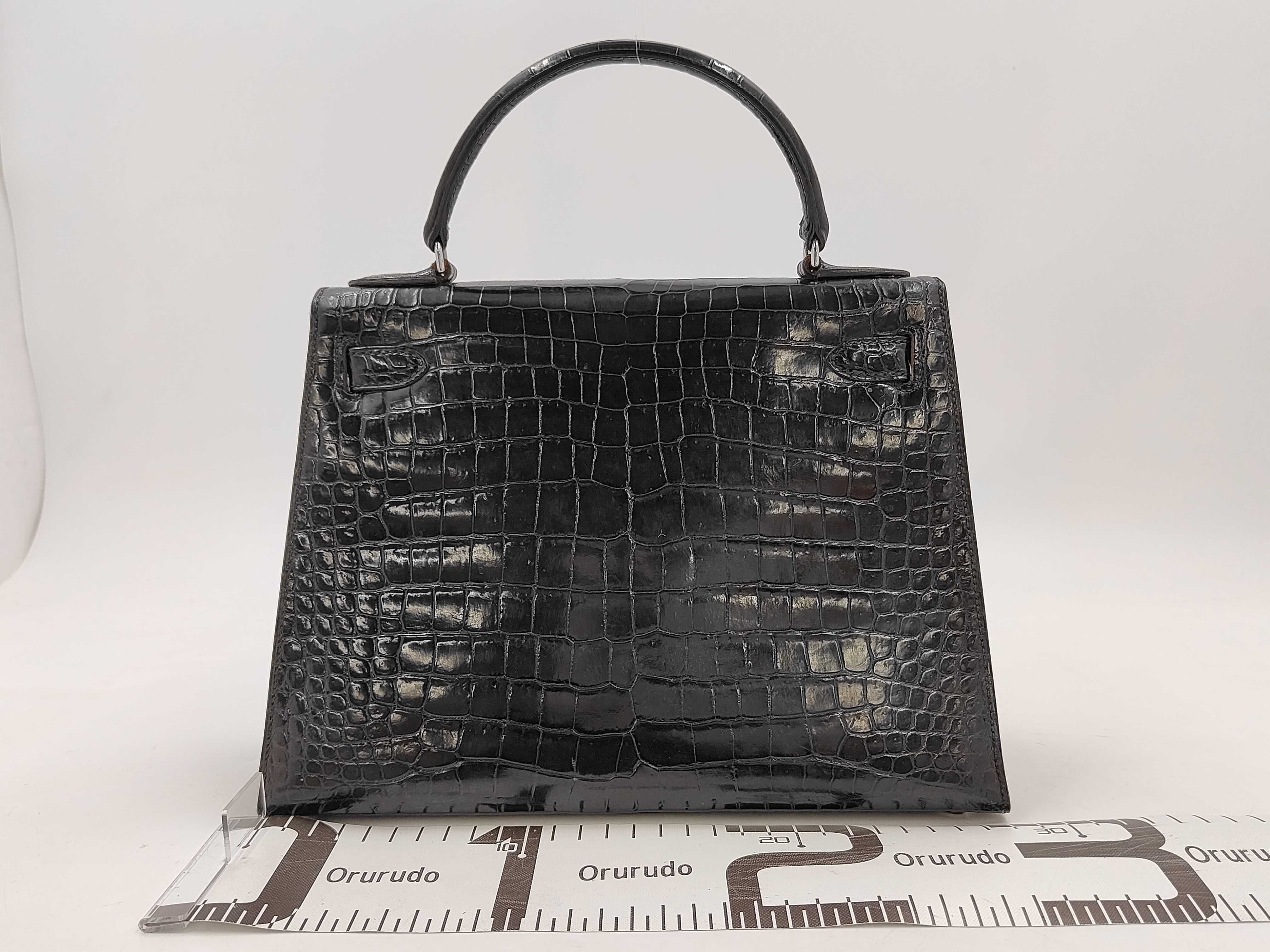 Kelly 28 Sellier Crocodile Black Silver Hardware E: 1975 Handbag — view 2