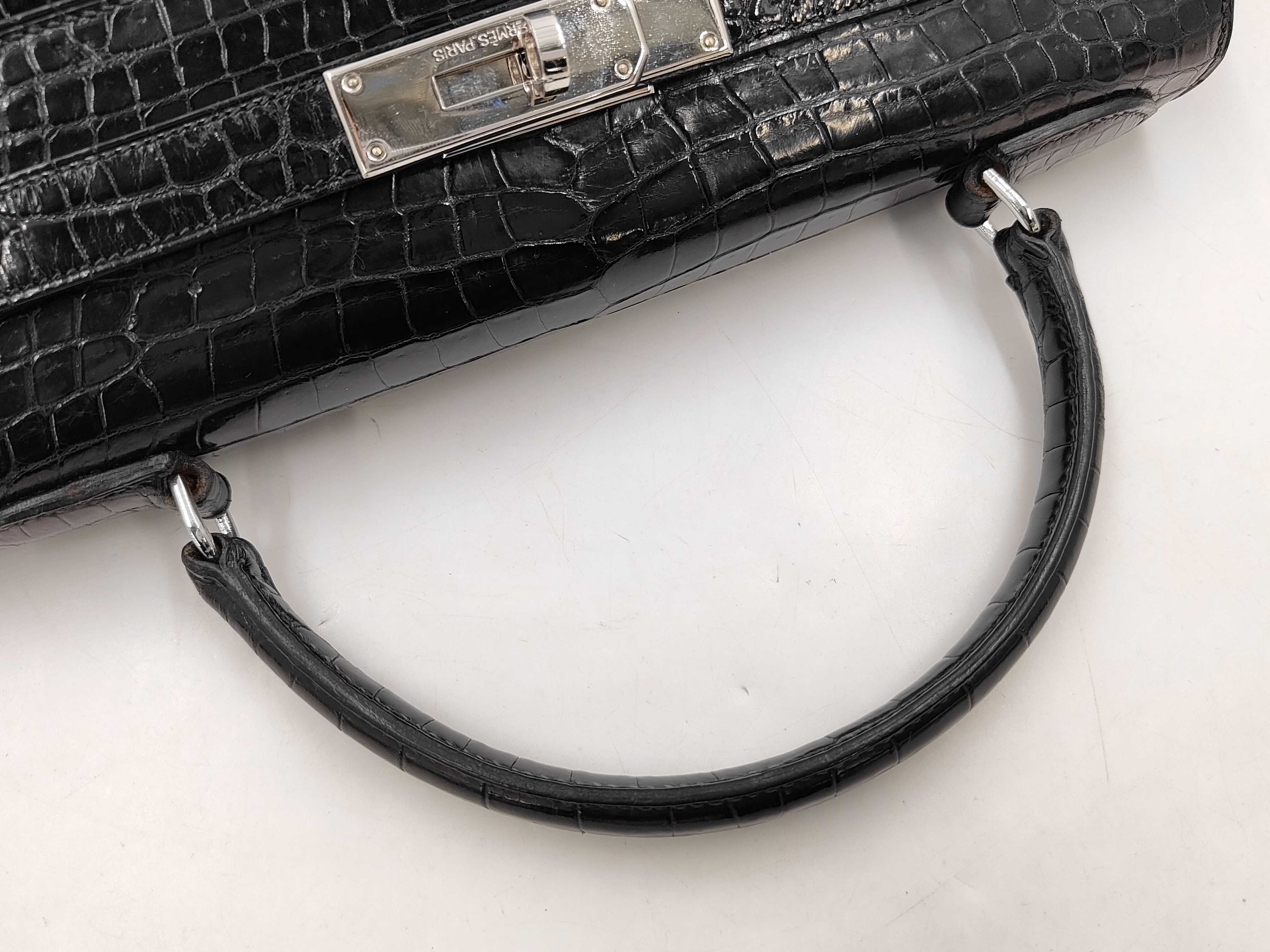 Kelly 28 Sellier Crocodile Black Silver Hardware E: 1975 Handbag — view 3