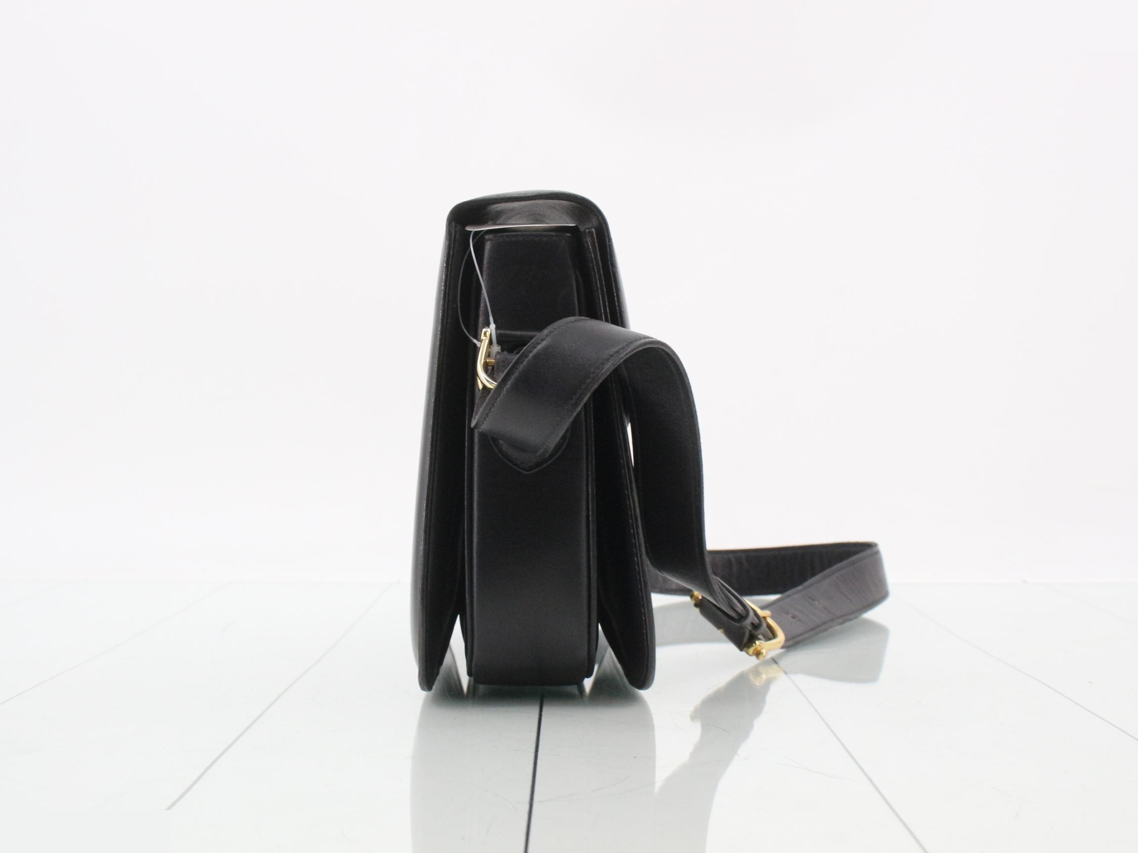 Shoulder bag — view 4