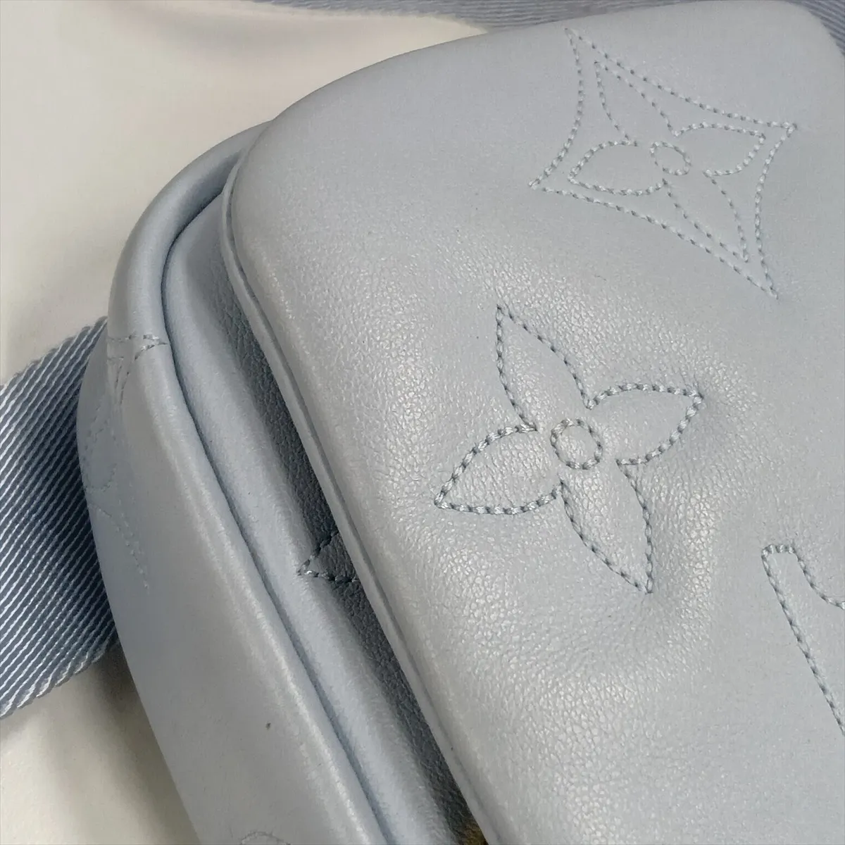 Bubblegram Wallet on Strap M81399 Blue (RFID detected) — view 10