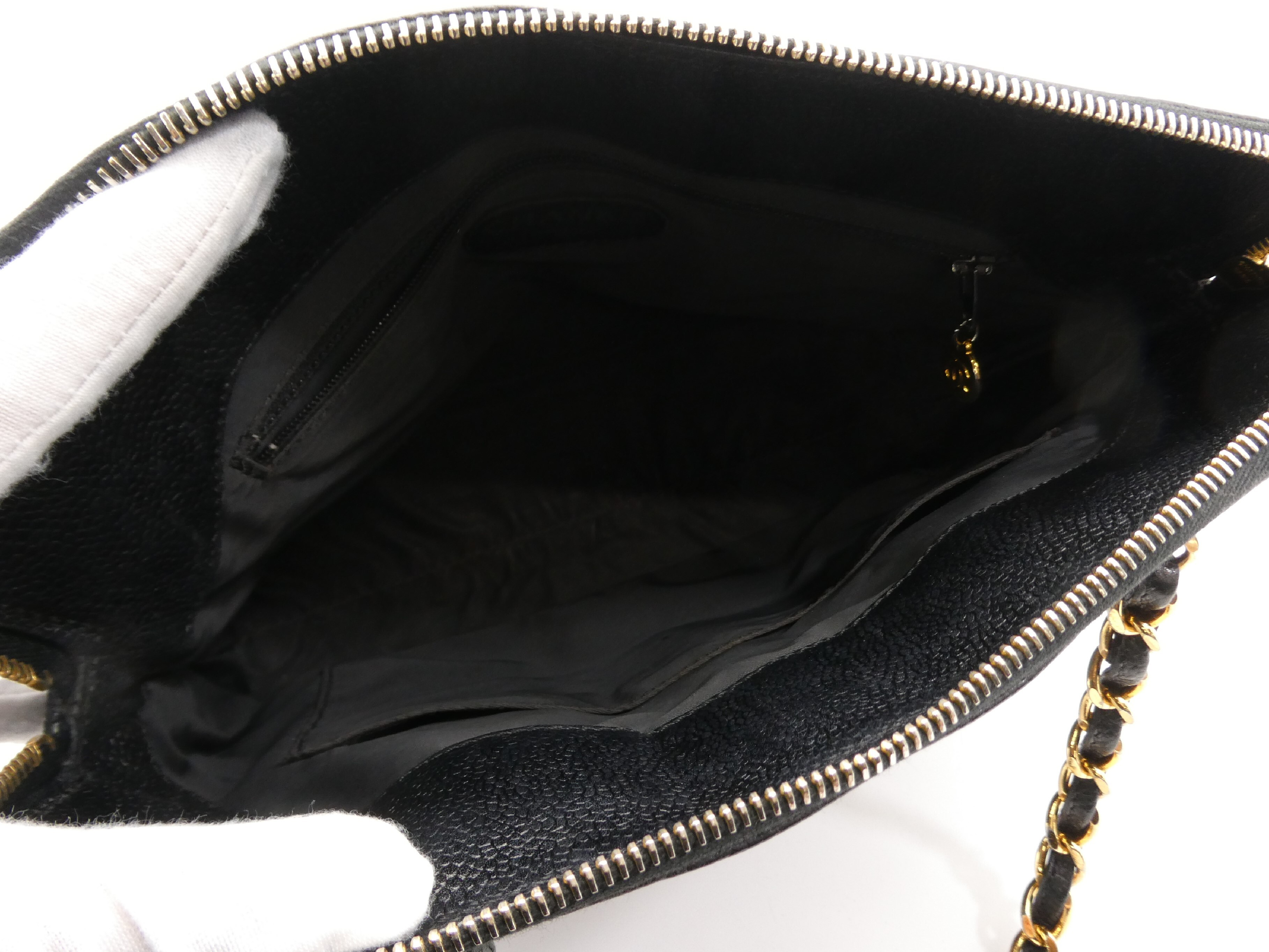Caviar Skin Coco Mark Turnlock Chain Shoulder Bag — view 7