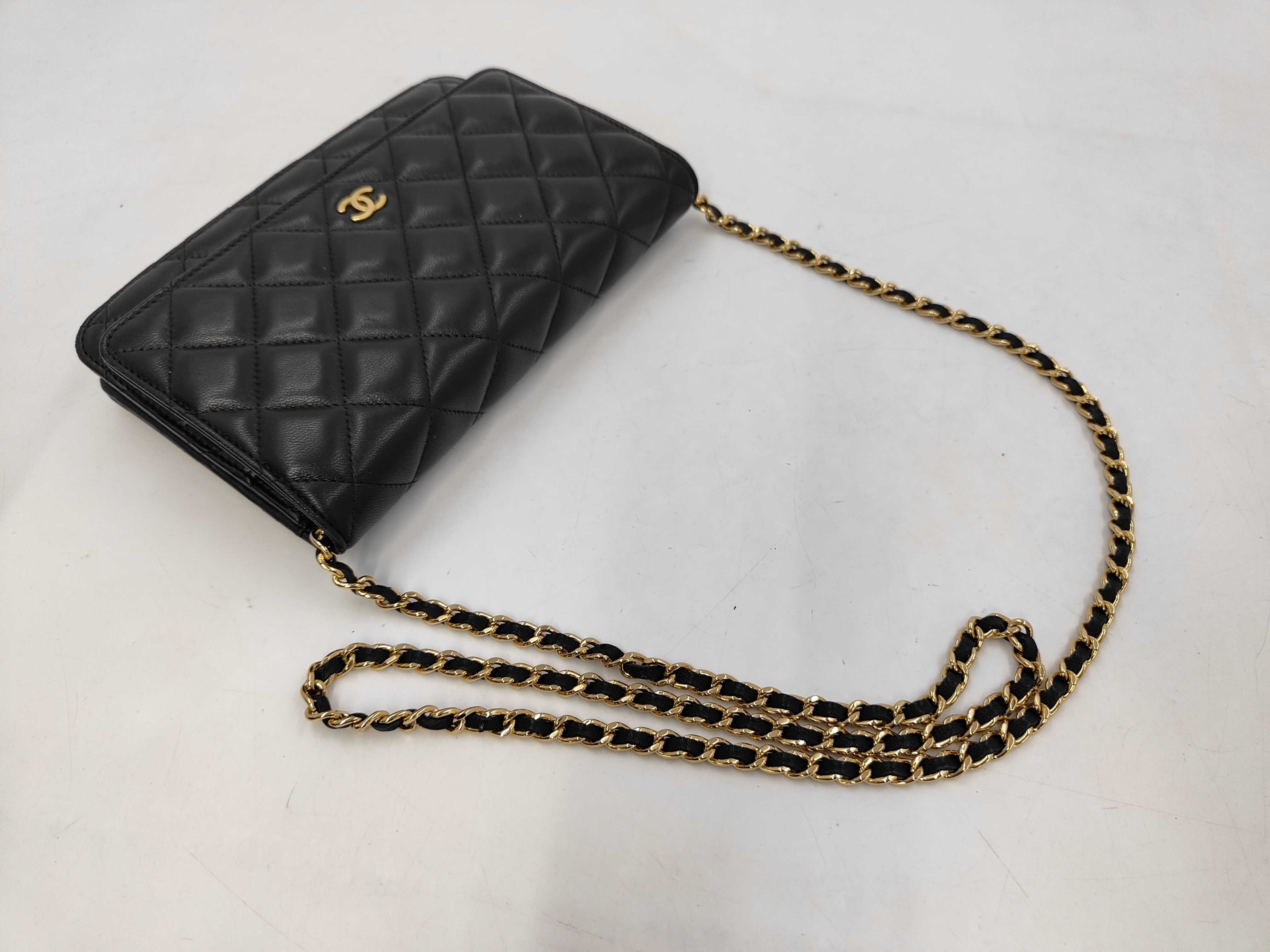 Matelassé Chain Wallet WOC Black Lambskin Gold Hardware Bag — view 5