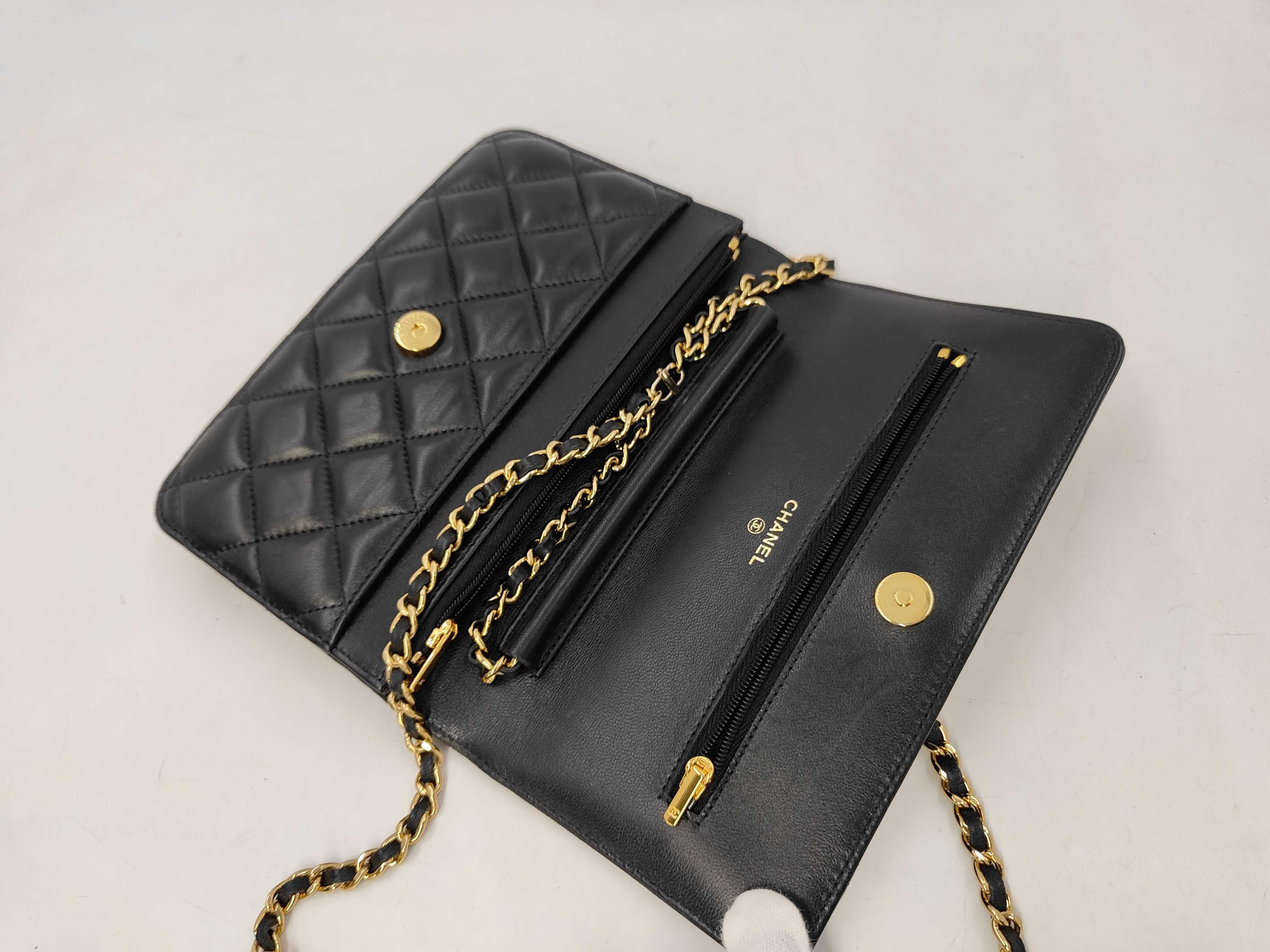 Matelassé Chain Wallet WOC Black Lambskin Gold Hardware Bag — view 8