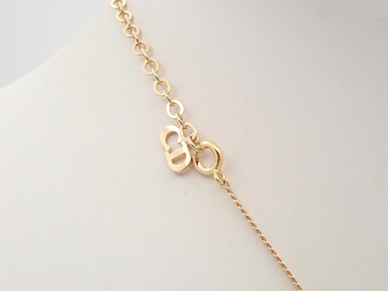 Gold necklace, chain approximately 42cm — view 2