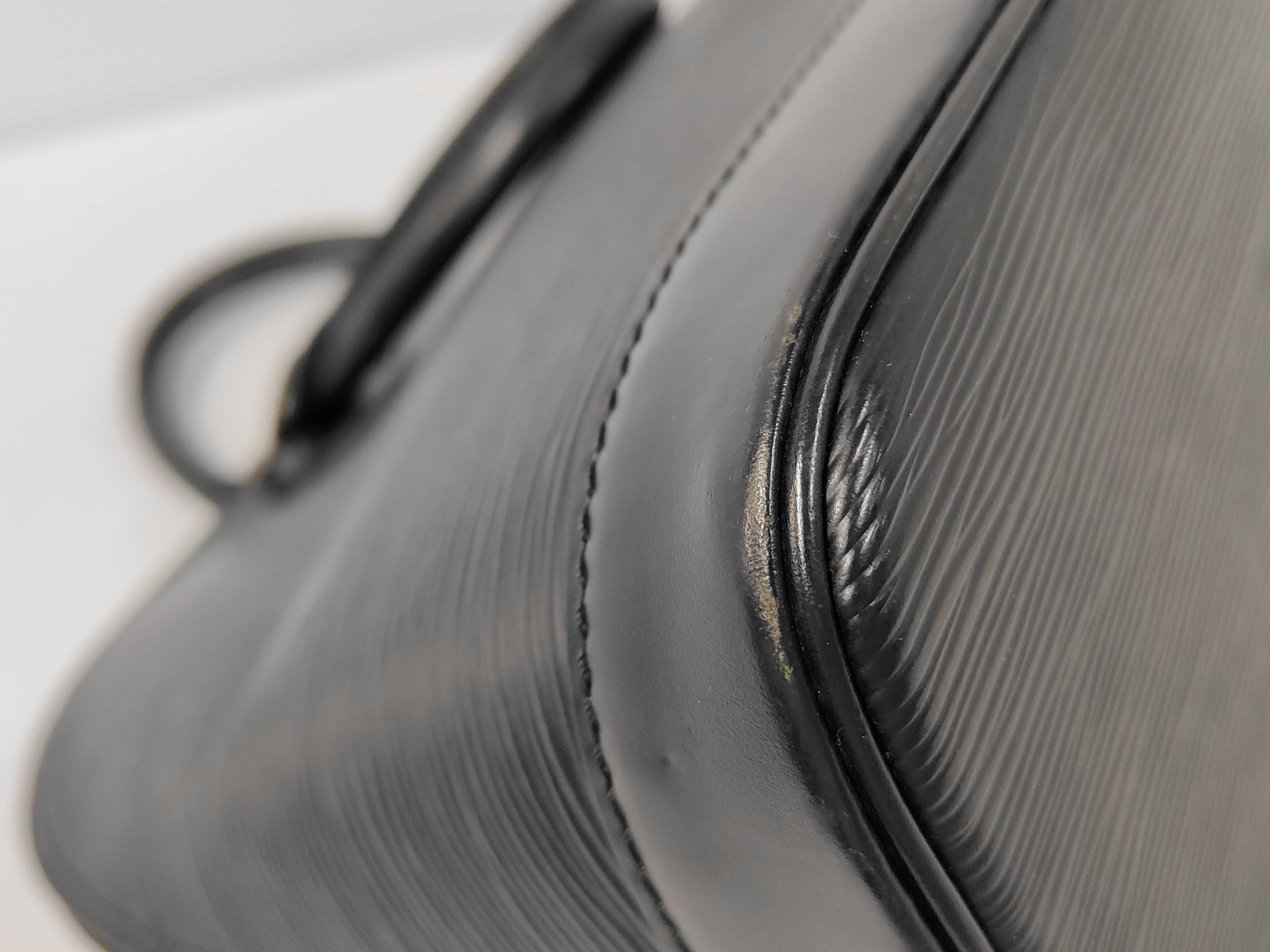 Epi M52142 Alma Noir Handbag — view 4