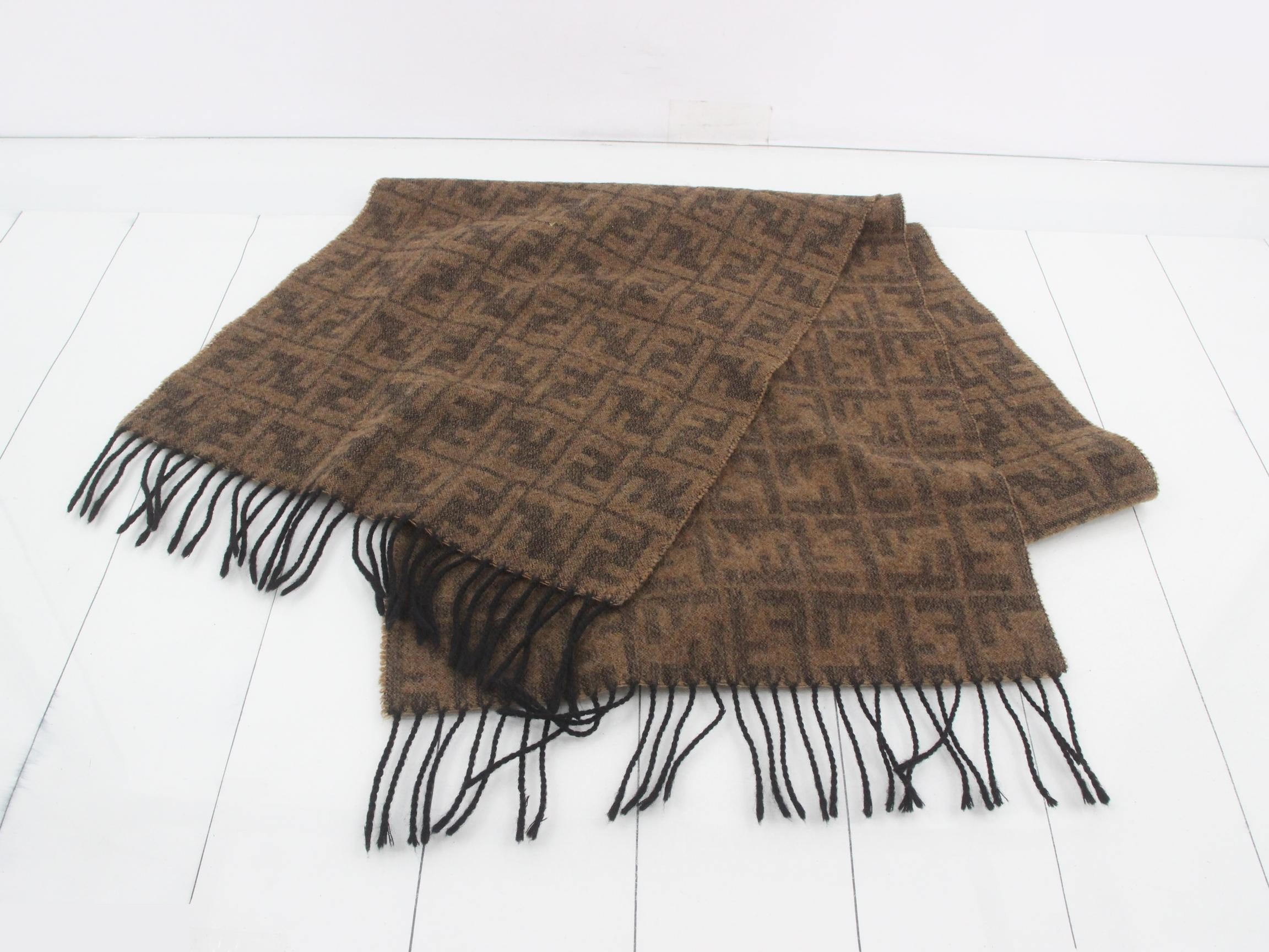Zucca Scarf, Beige — view 2