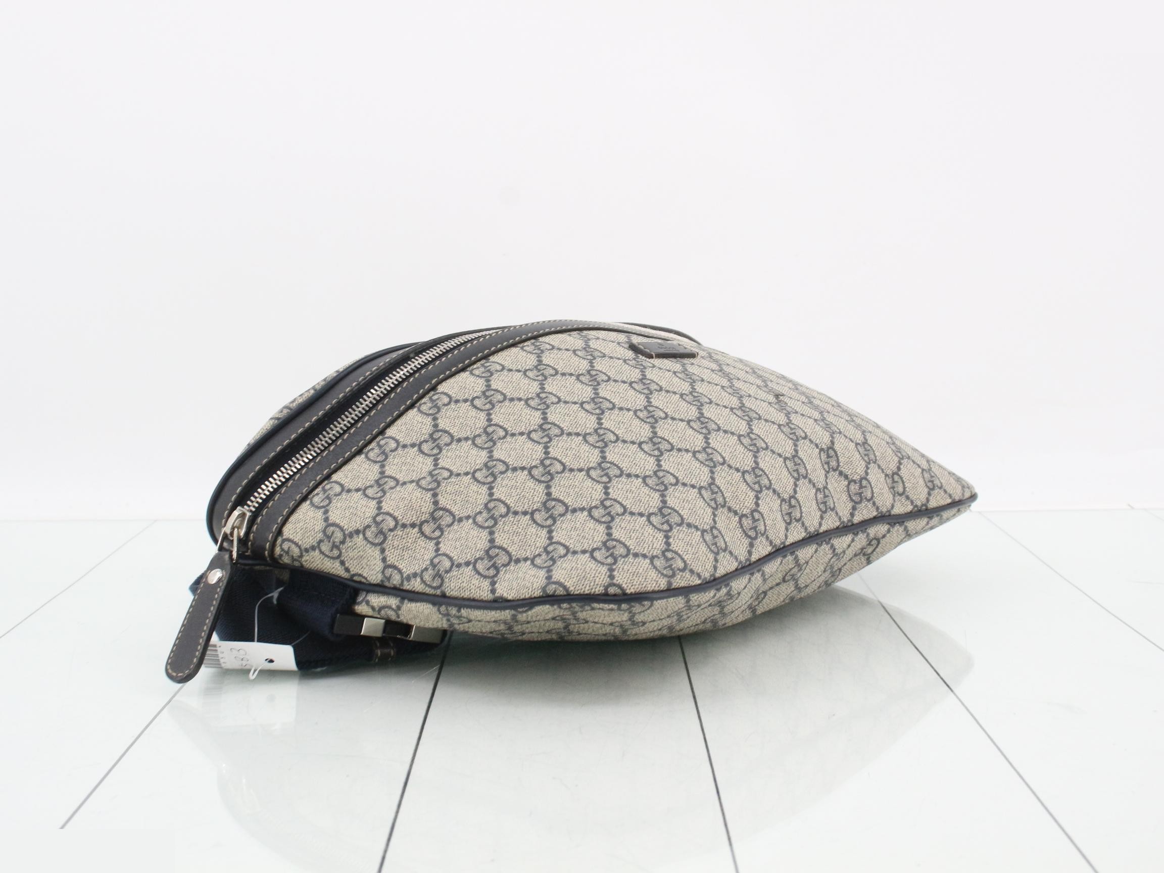 GG Plus Waist Bag, Navy, Silver Hardware, 31 x 20 x 2 cm — view 5