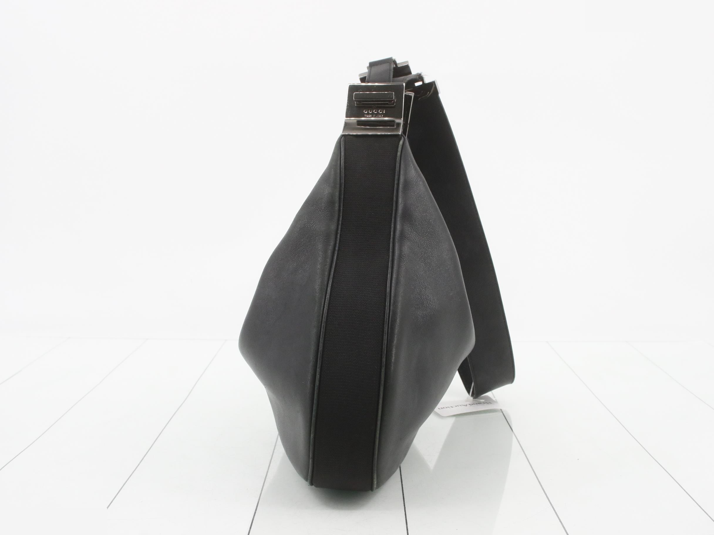 Black One-Shoulder Bag, Black, 001 3315 1705 — view 4