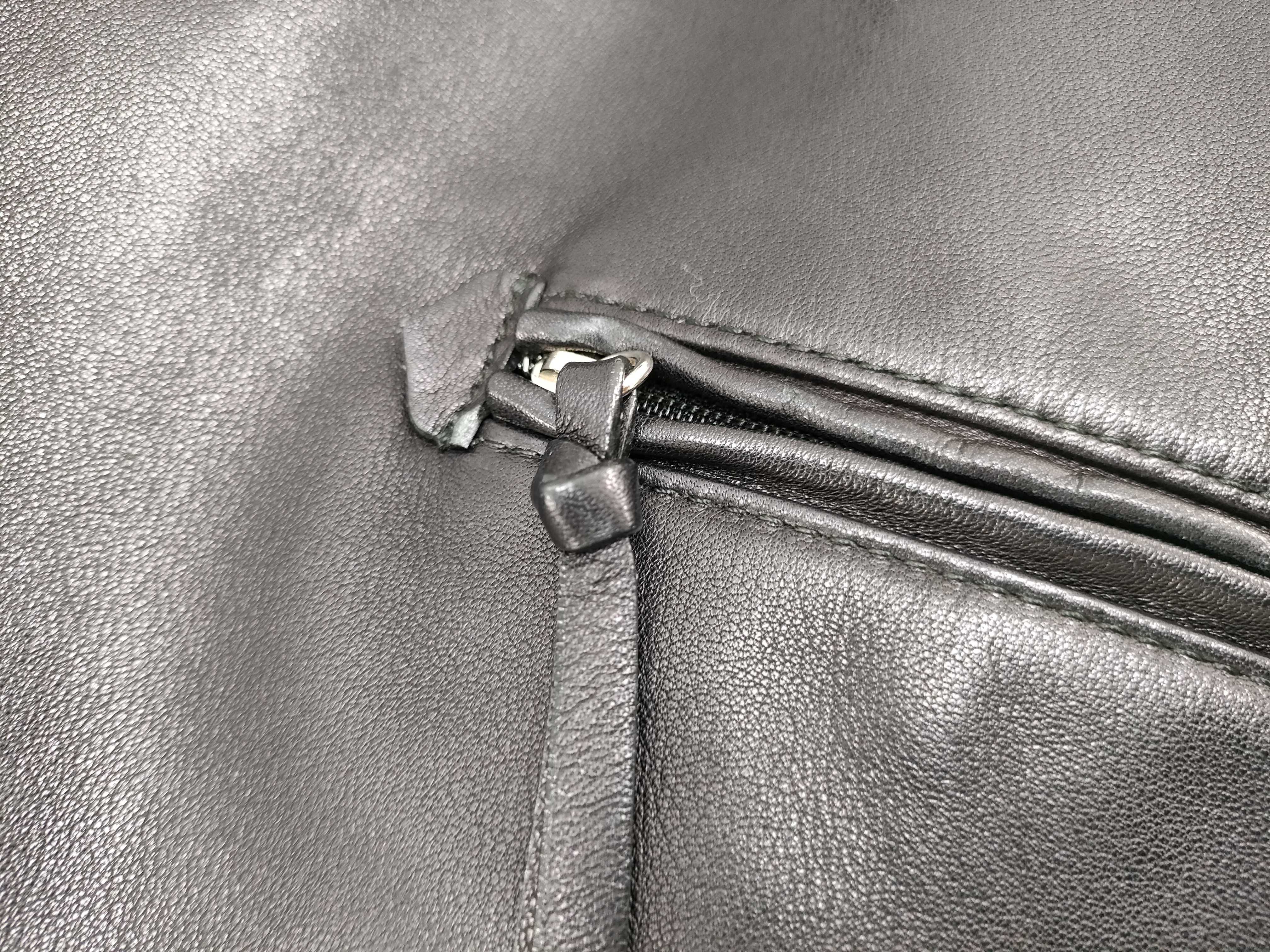 BLUE LABEL Pigskin Leather Horse Logo Black Shoulder Bag — view 14
