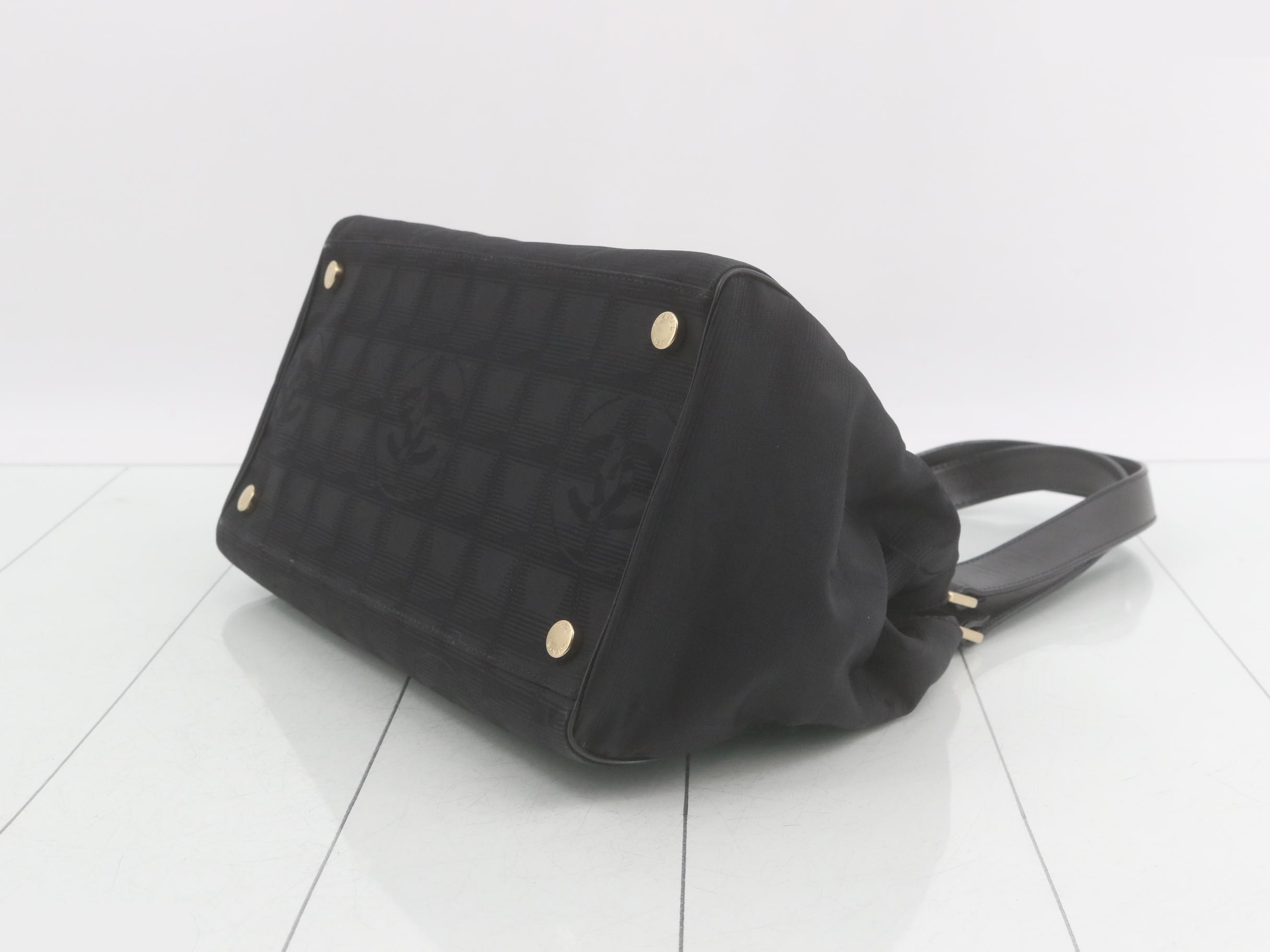 New Travel Line Nylon/Leather Semi-Shoulder Bag, Black — view 6
