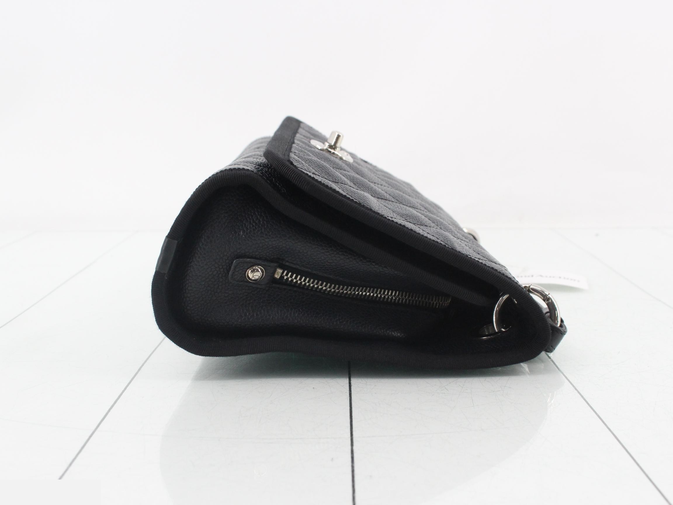 Caviar skin (bag) / handbag — view 3