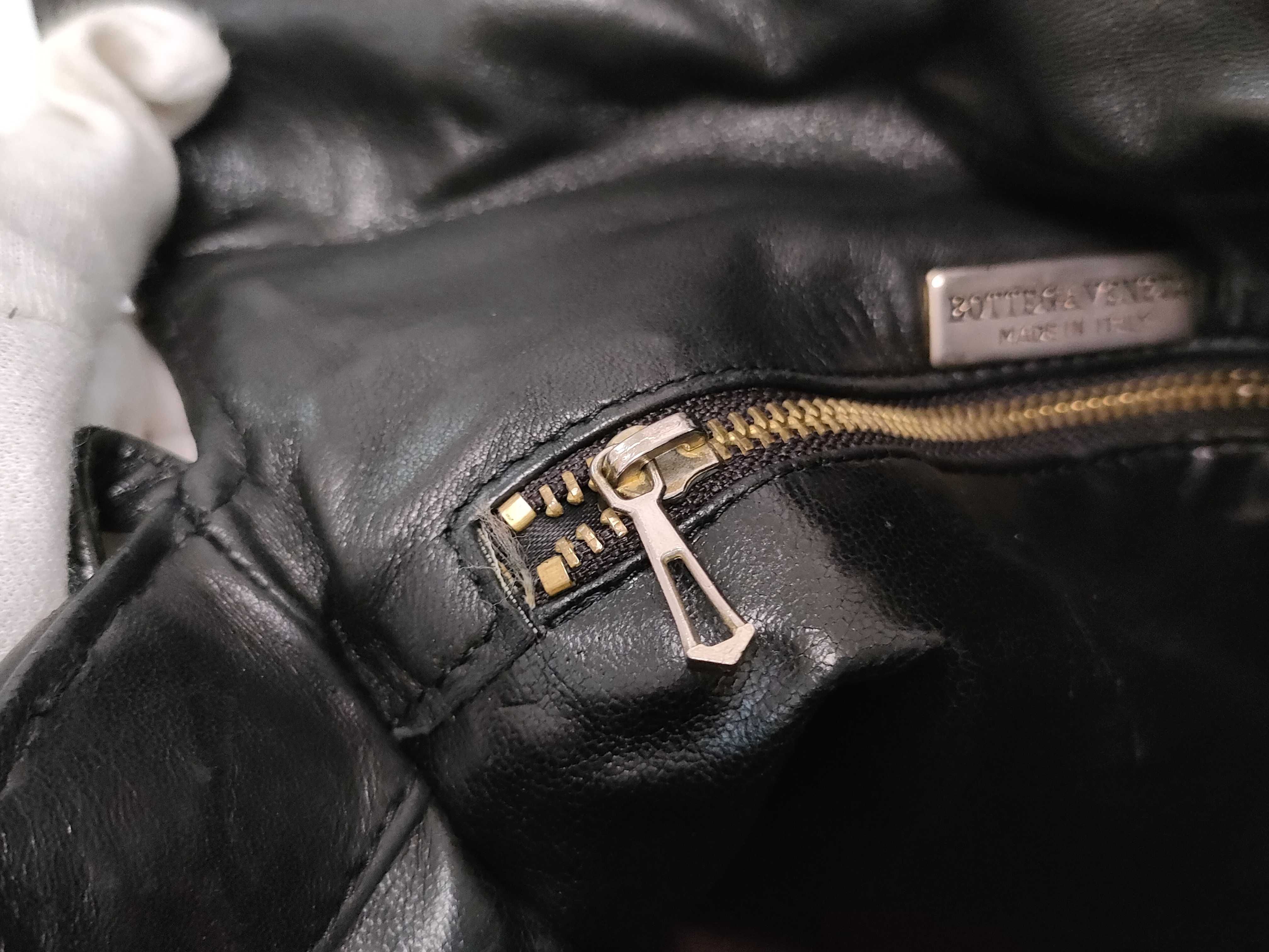 Intrecciato Bag Shoulder Bag — view 13