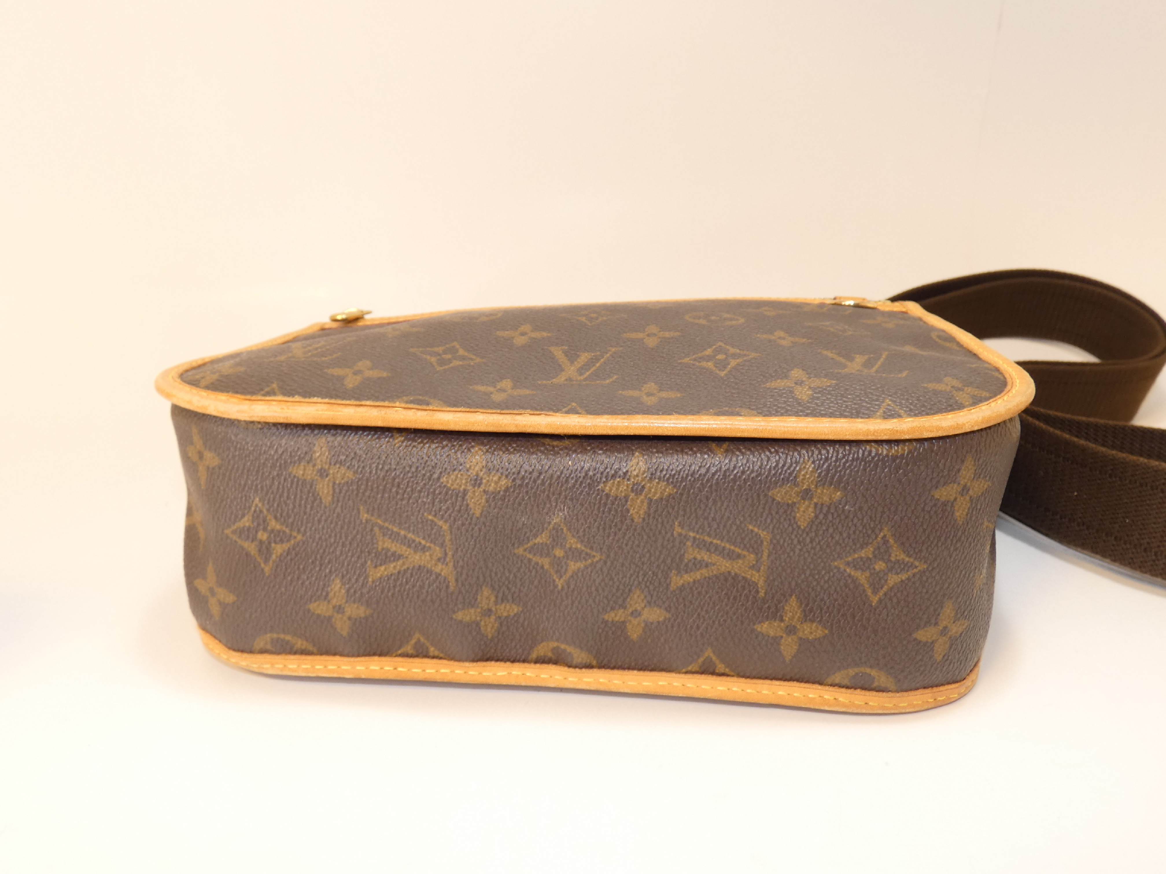 Messenger Bosphore PM Monogram Shoulder Bag — view 5
