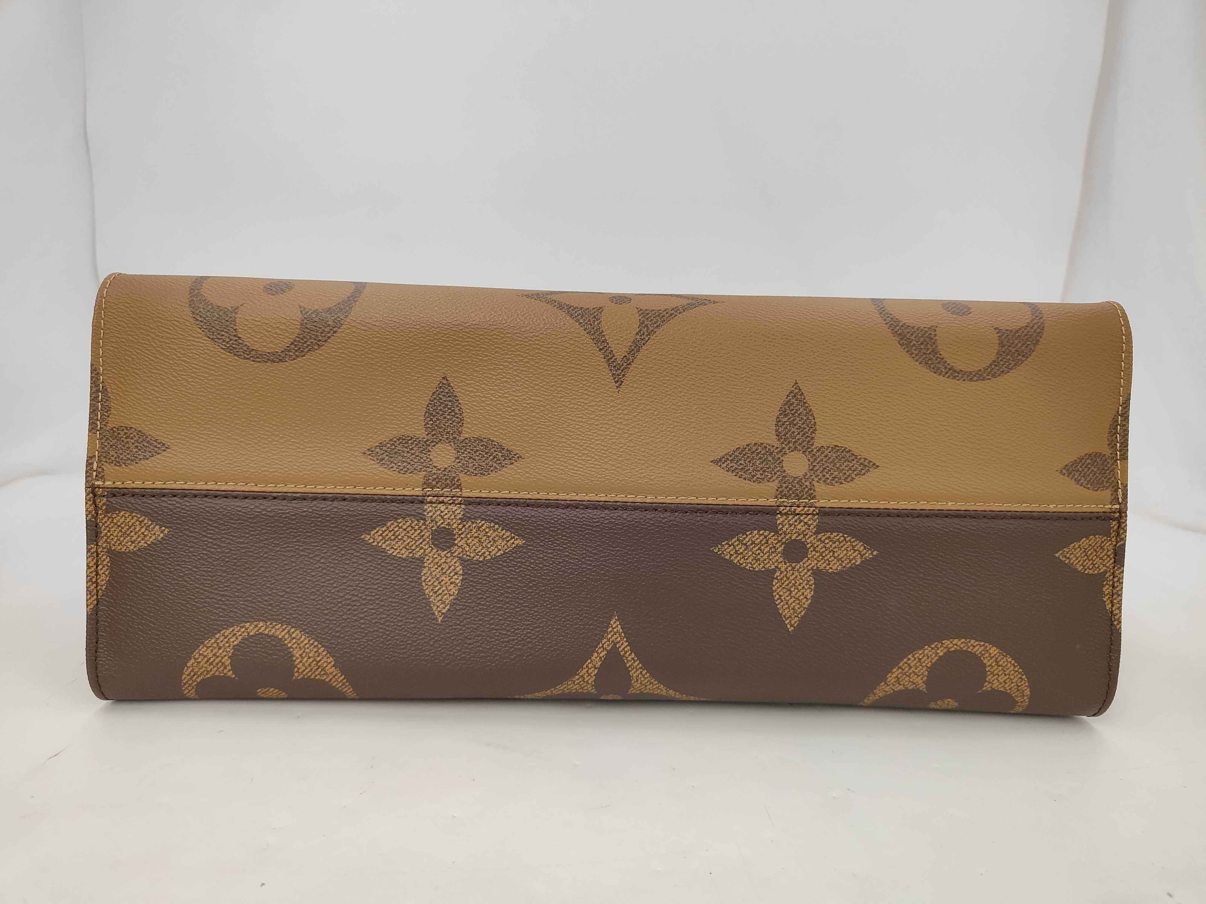 OnTheGo GM Reverse Tote Bag — view 3