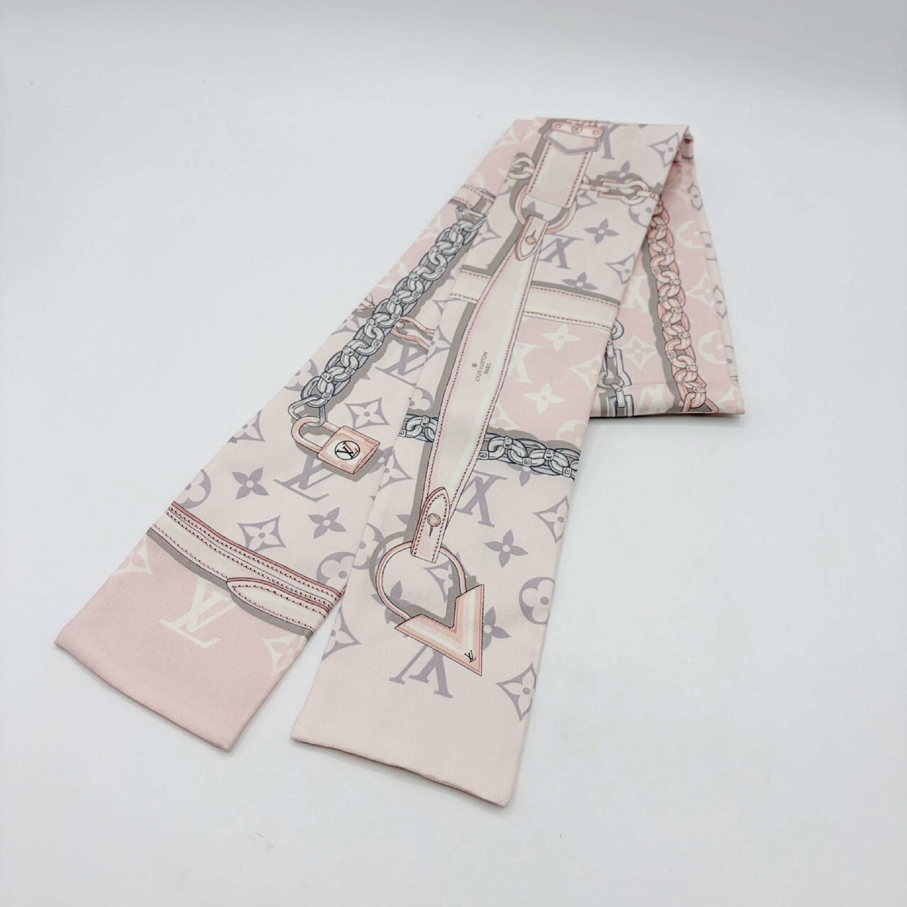 Bandeau Monogram Confidential Pink Other Accessories — view 2