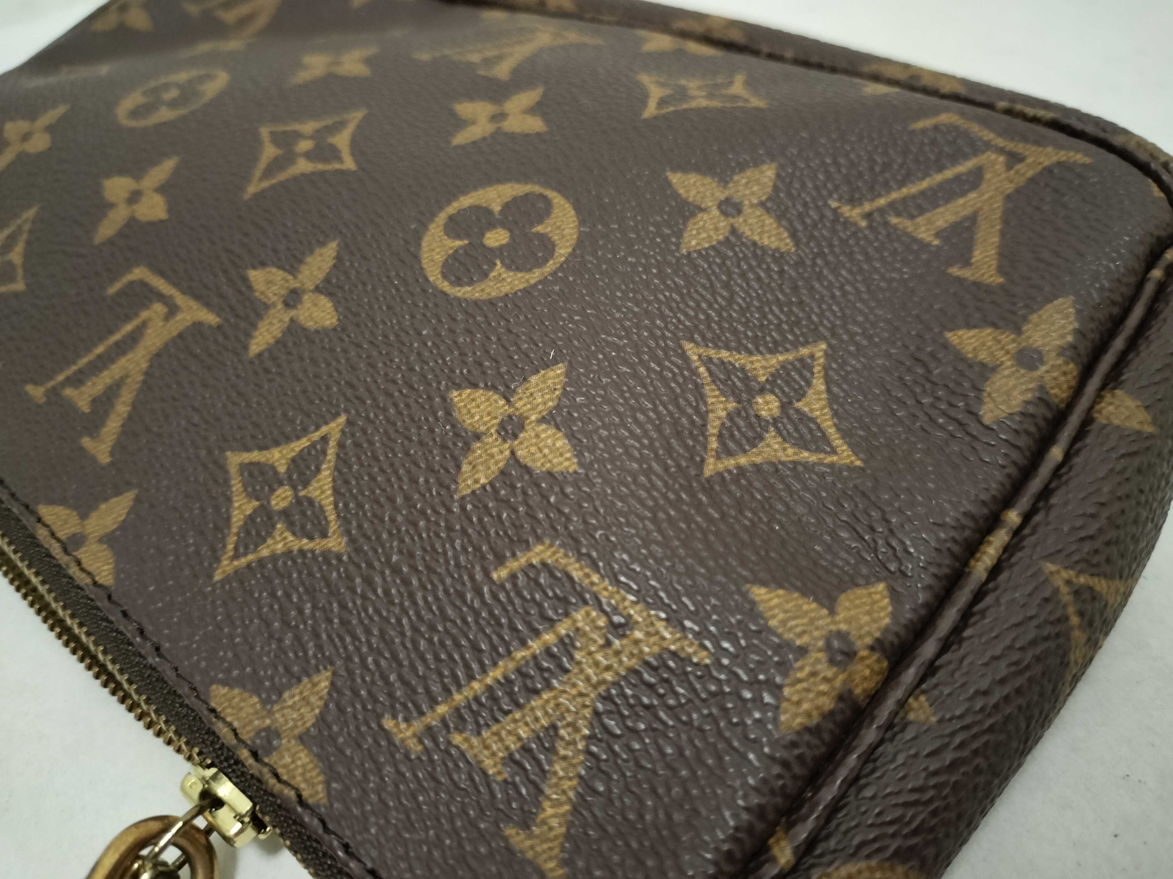 Monogram Louis Vuitton Accessory Pouch M51980 (L-7) Pouch — view 12