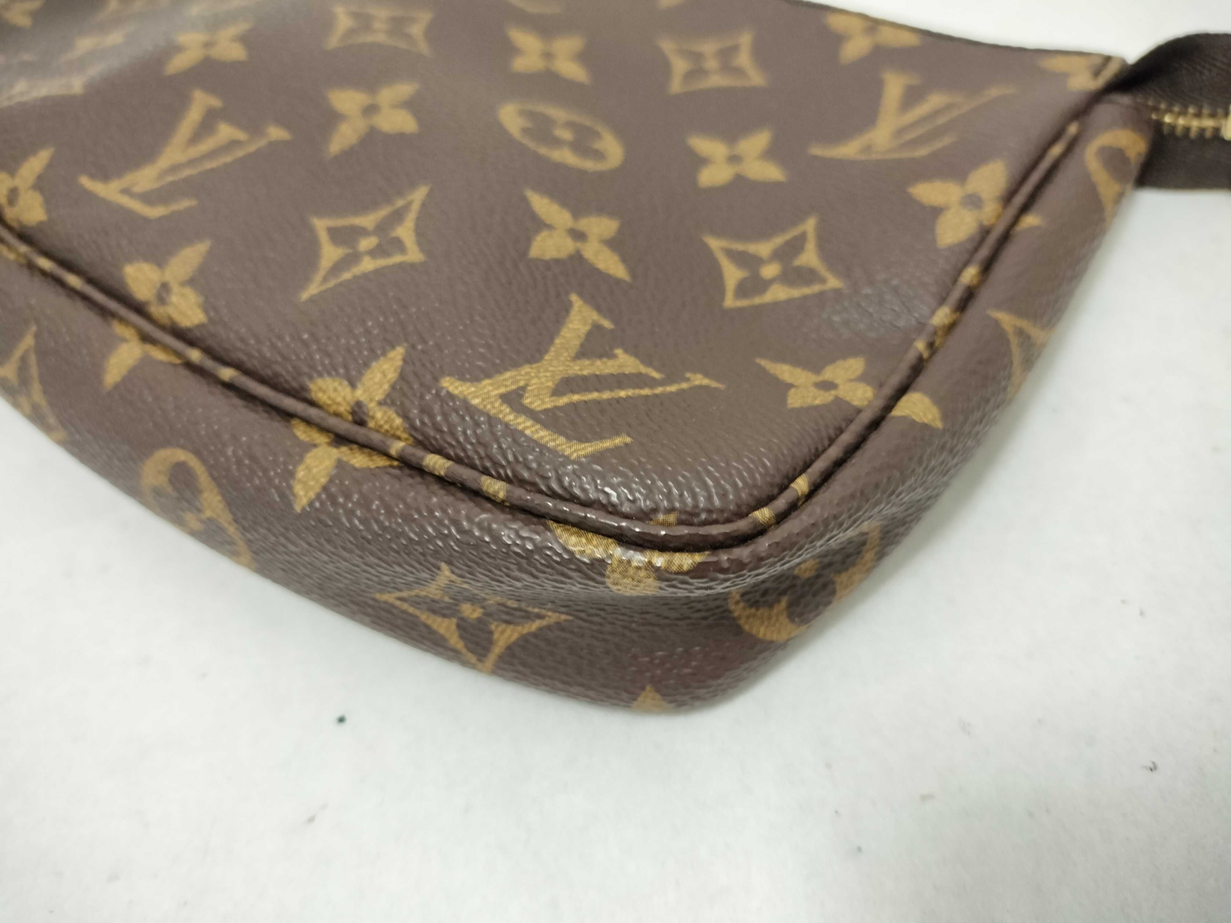 Monogram Louis Vuitton Accessory Pouch M51980 (L-7) Pouch — view 7