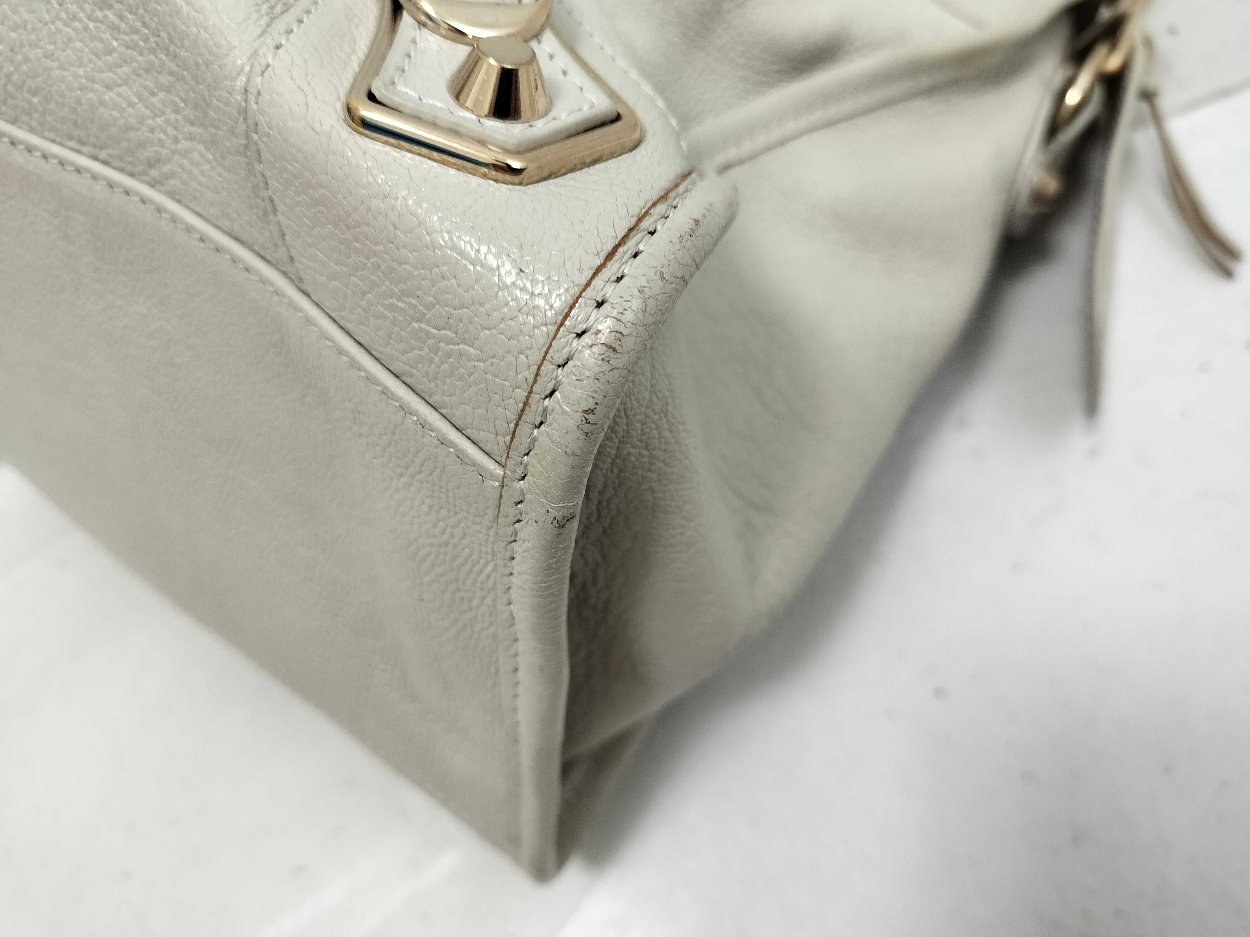 The City Balenciaga The City Leather 2-Way Handbag White 115748 One screw missing Handbag — view 8