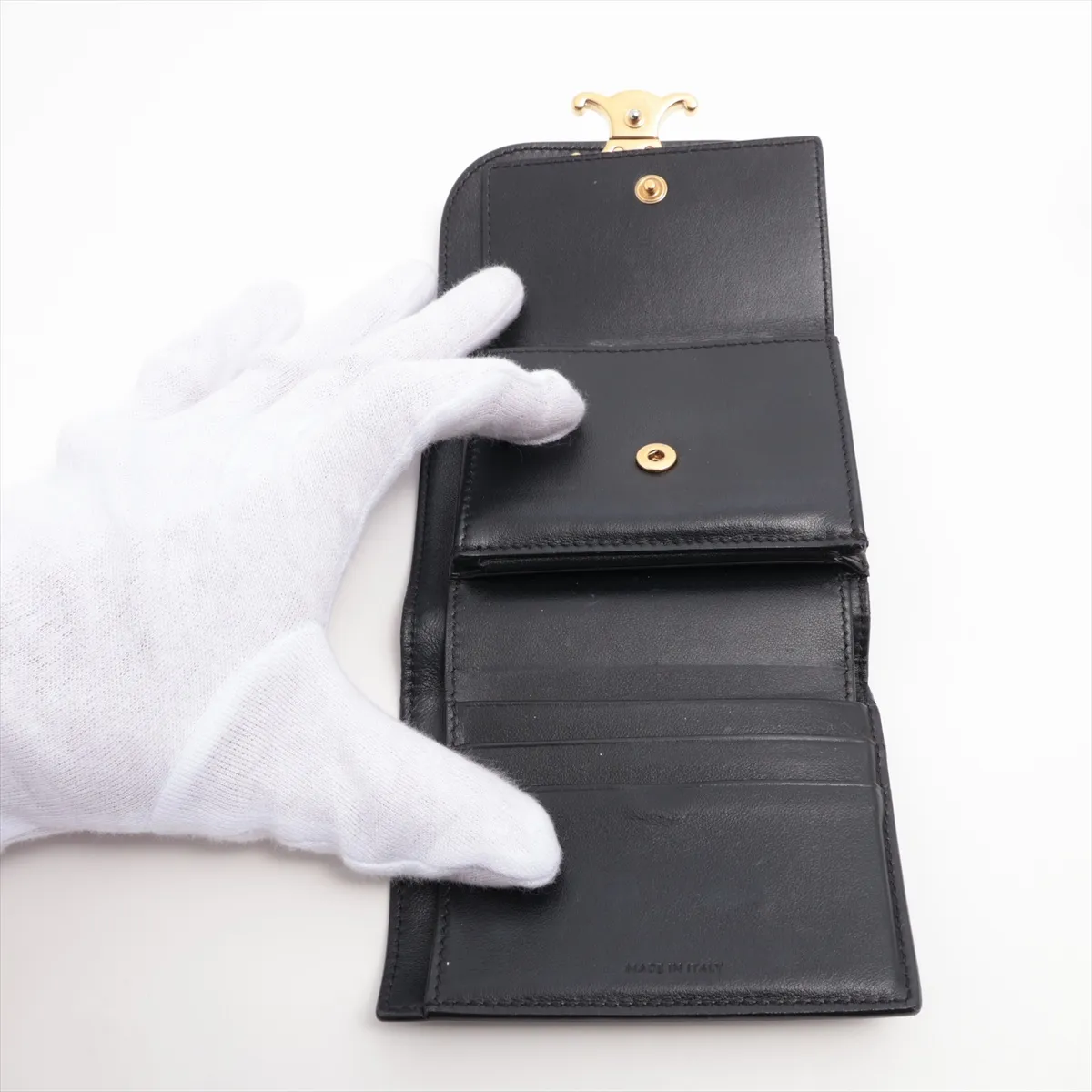 Triomphe Small Flap Wallet Leather Compact Wallet Black — view 5