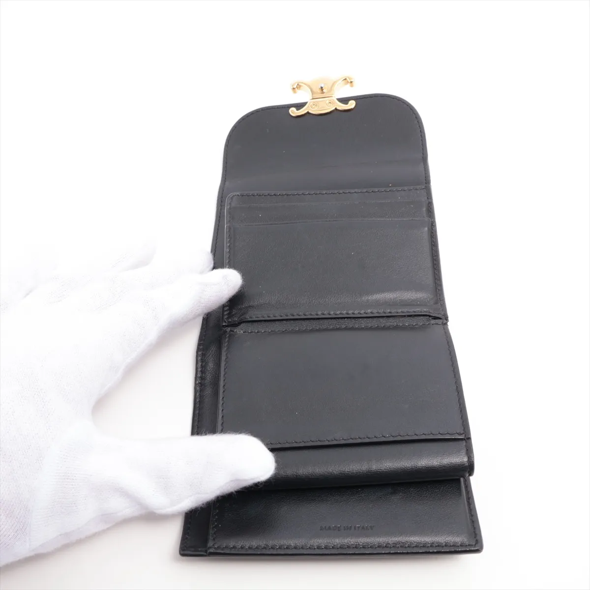 Triomphe Small Flap Wallet Leather Compact Wallet Black — view 6