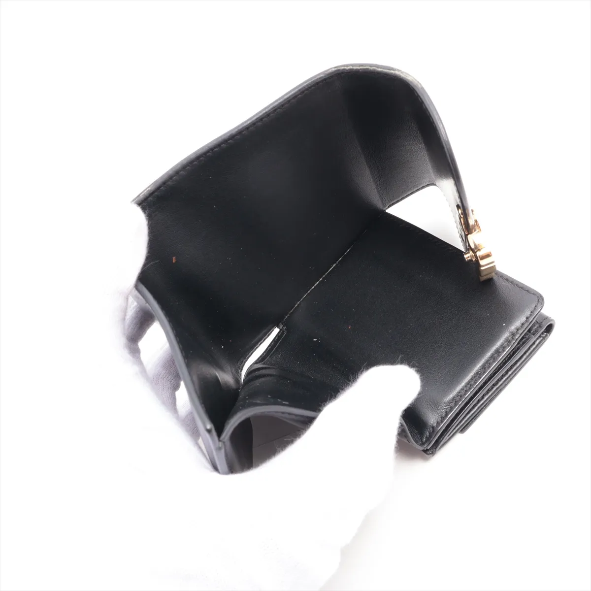 Triomphe Small Flap Wallet Leather Compact Wallet Black — view 7