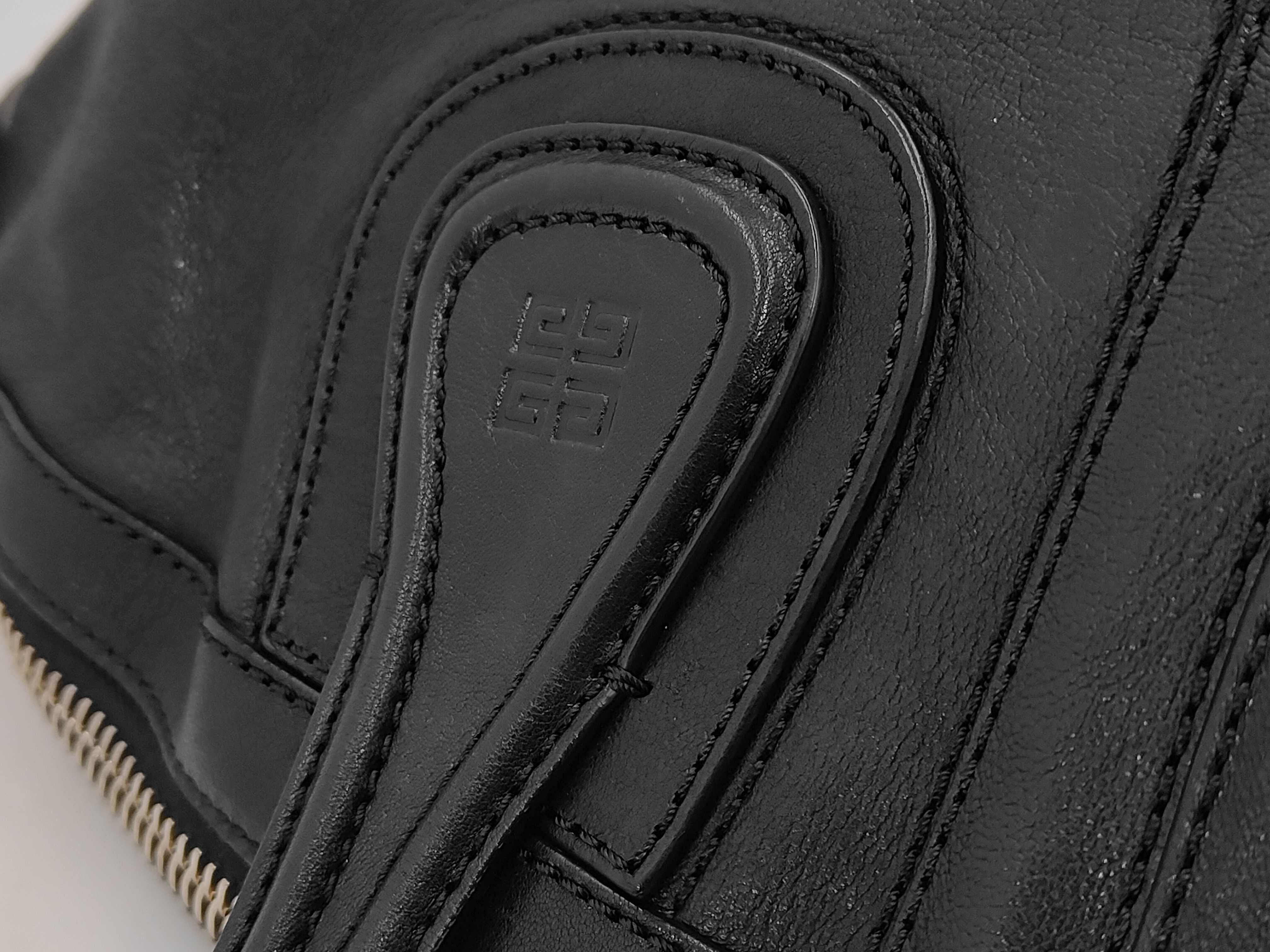 Nightingale Tote Bag — view 5