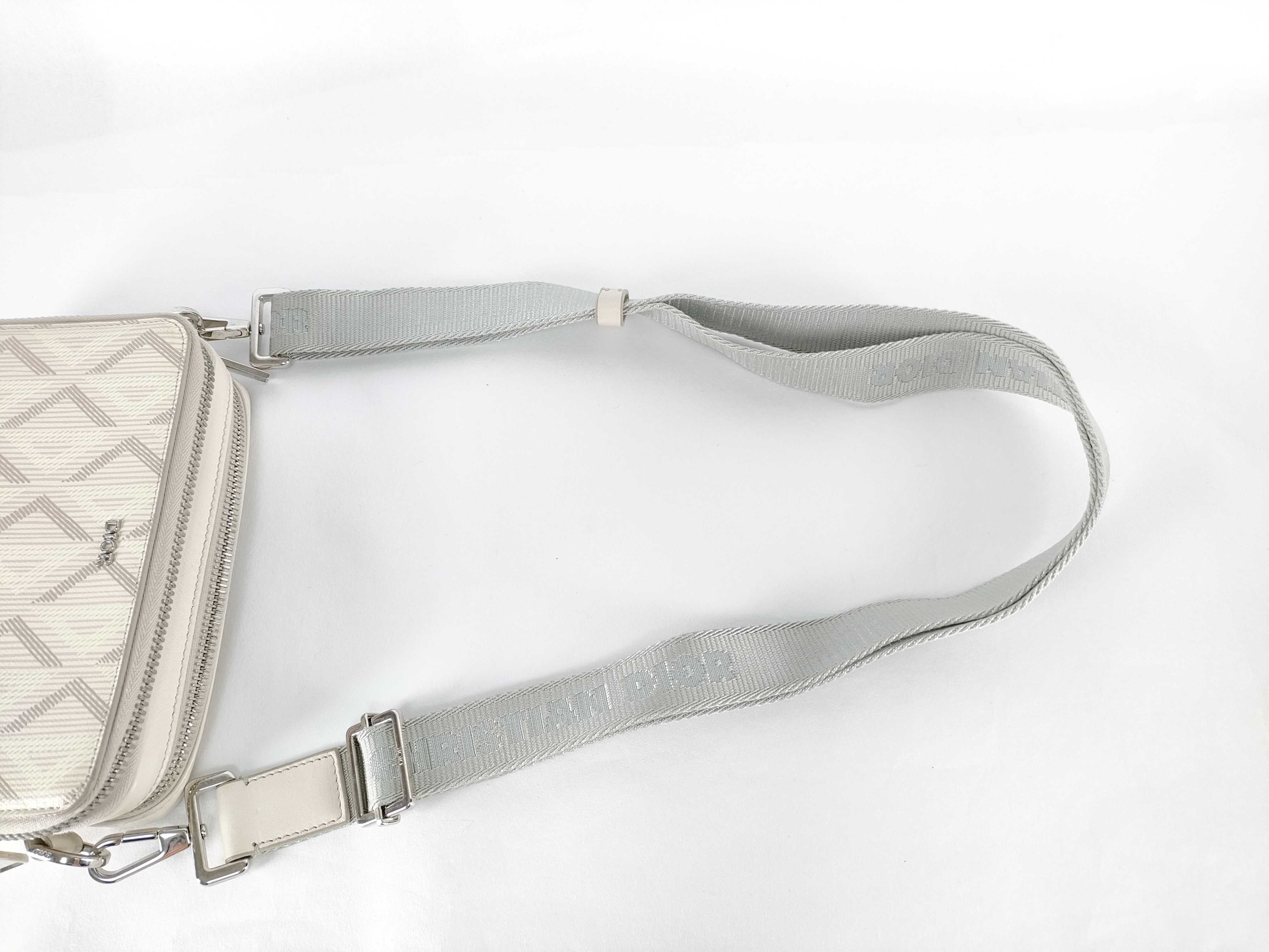CD Diamond Beige PVC Shoulder Bag (ST, dust bag, and booklet included) — view 3