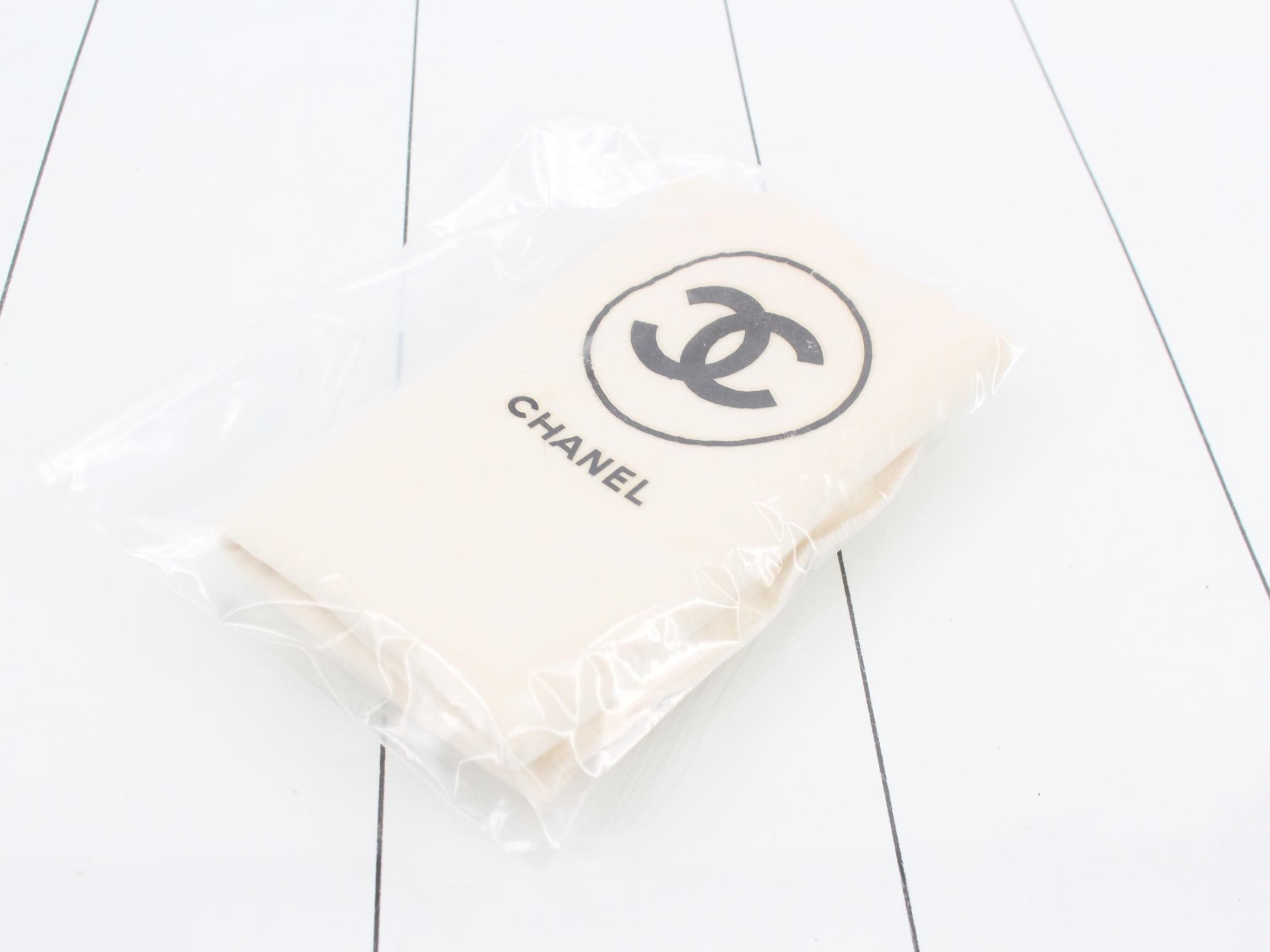 Deca Coco Bicolore Chain Shoulder Bag — view 7