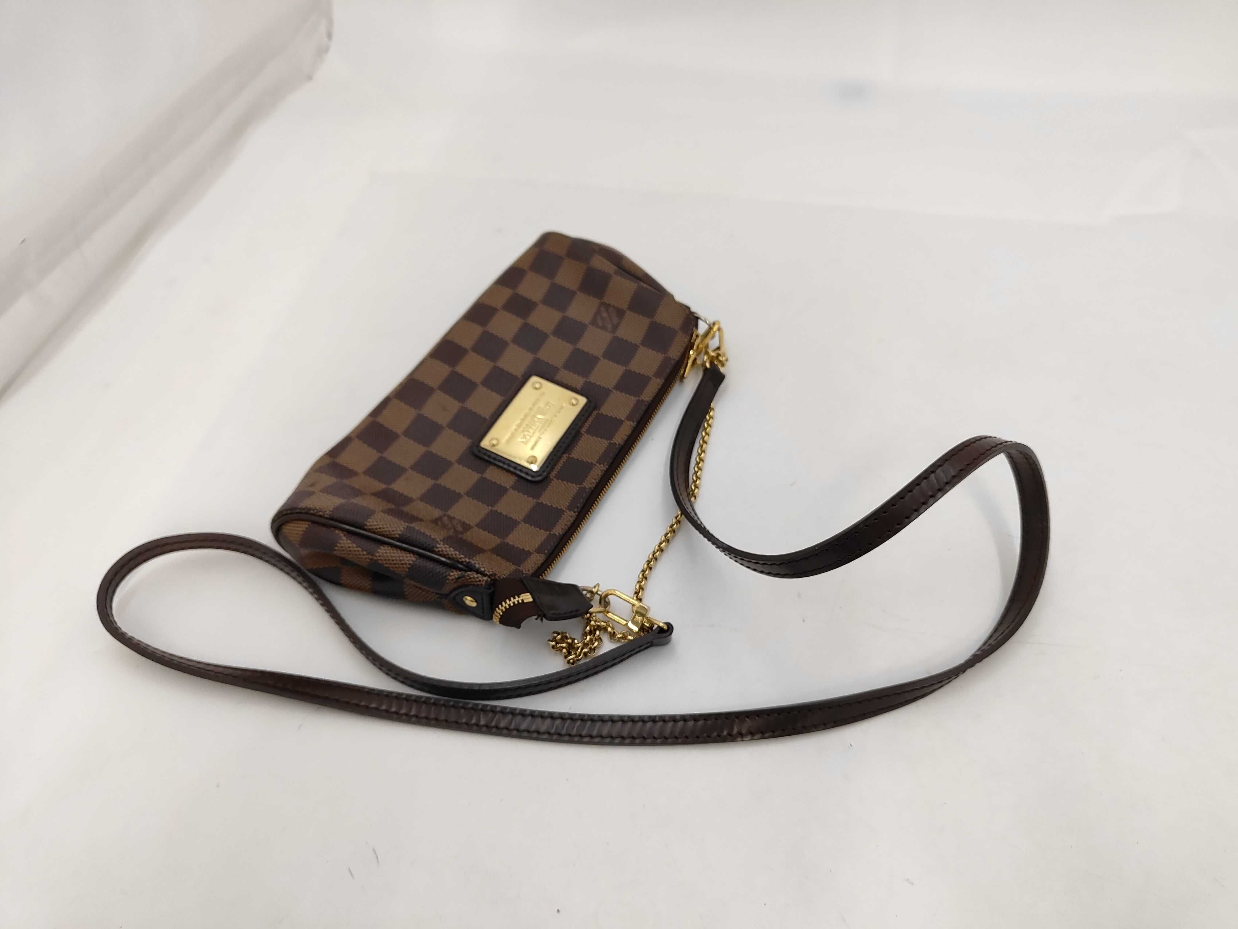 Damier Eva Shoulder Bag — view 5