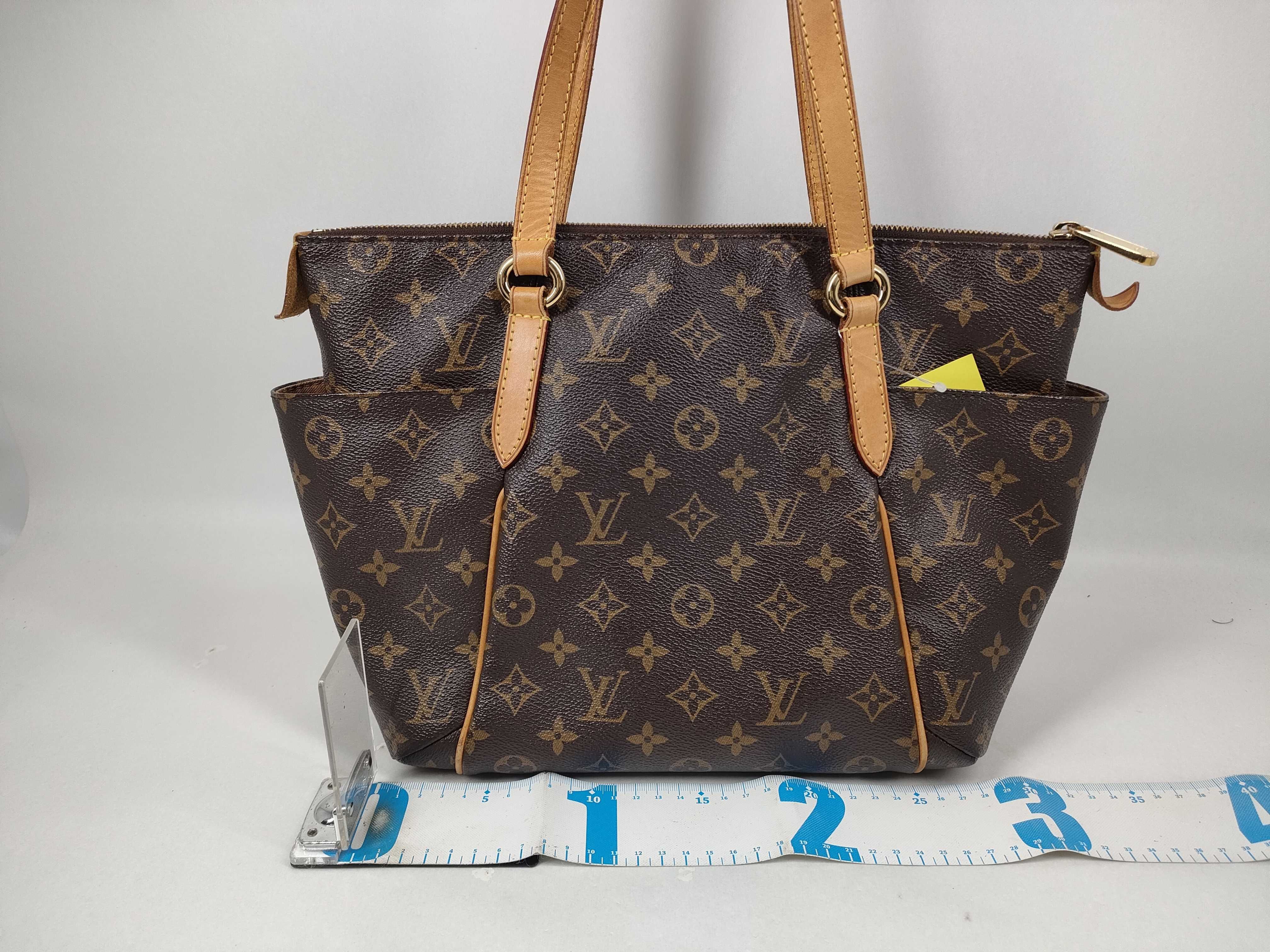 Monogram M56688 Totally PM (Old Model) Tote Bag — view 2
