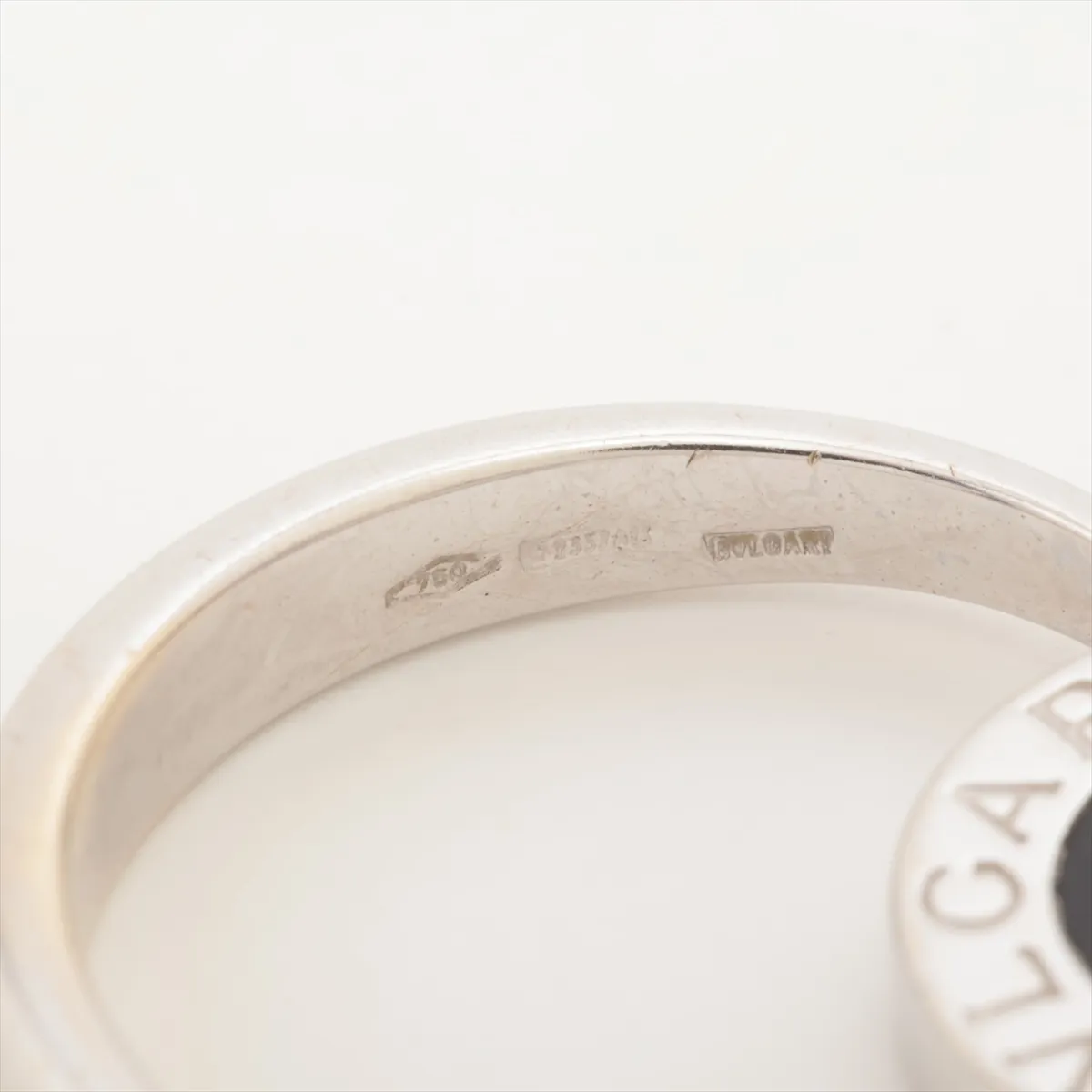 Flip Onyx Ring 750 (YG x WG) 6.0g. Stone chipped, — view 4
