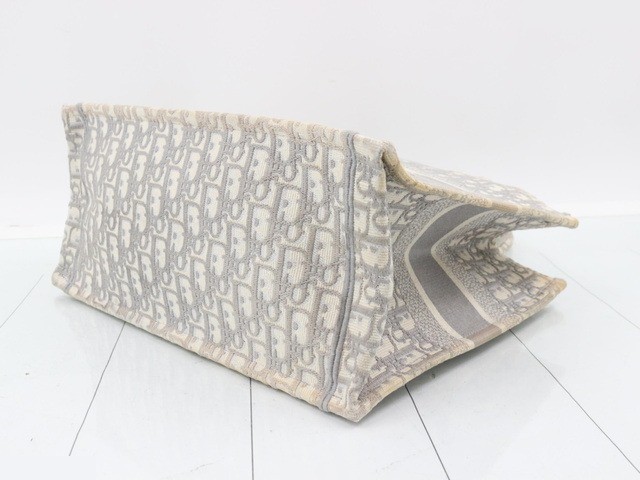 Book Tote Medium Oblique — view 6