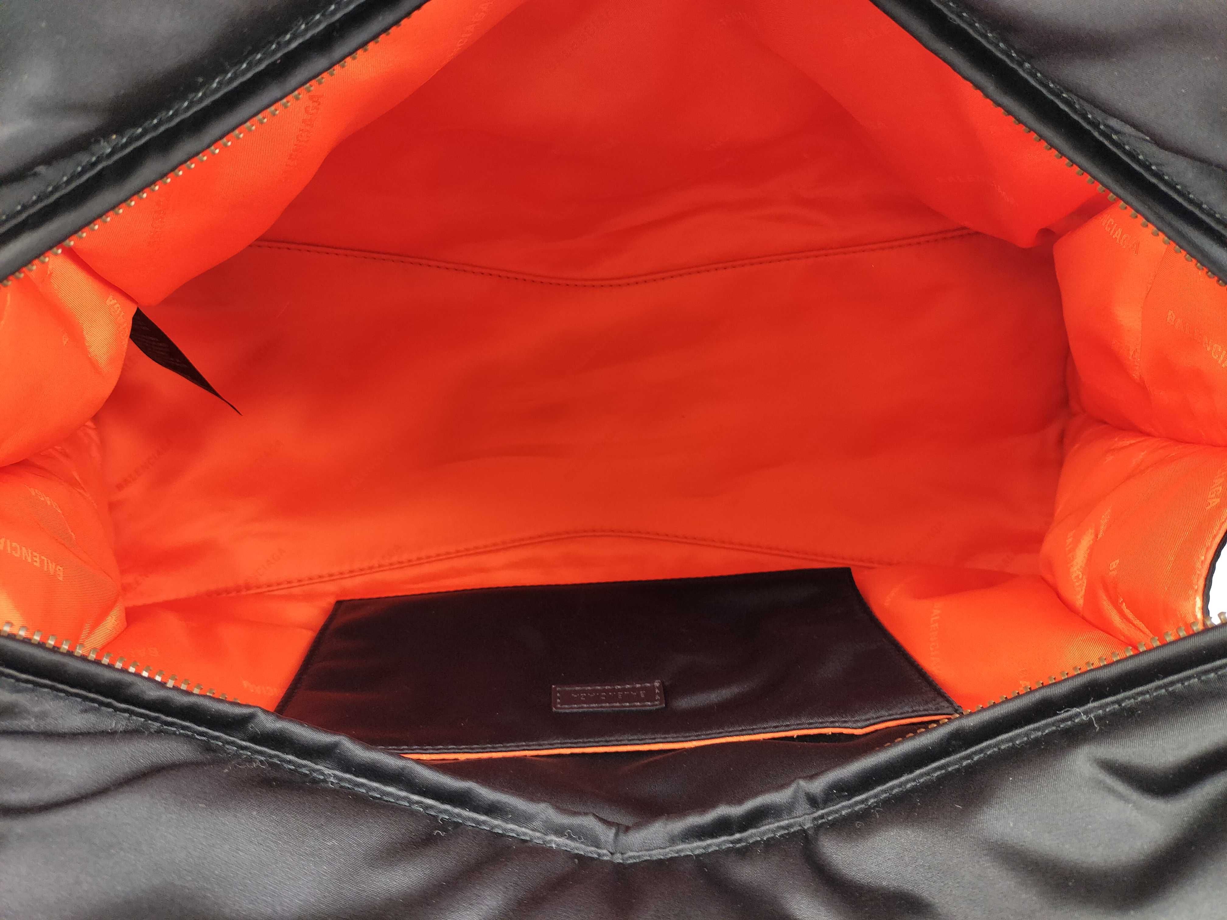 Neo Classic City 638521 Nylon Tote Bag — view 13