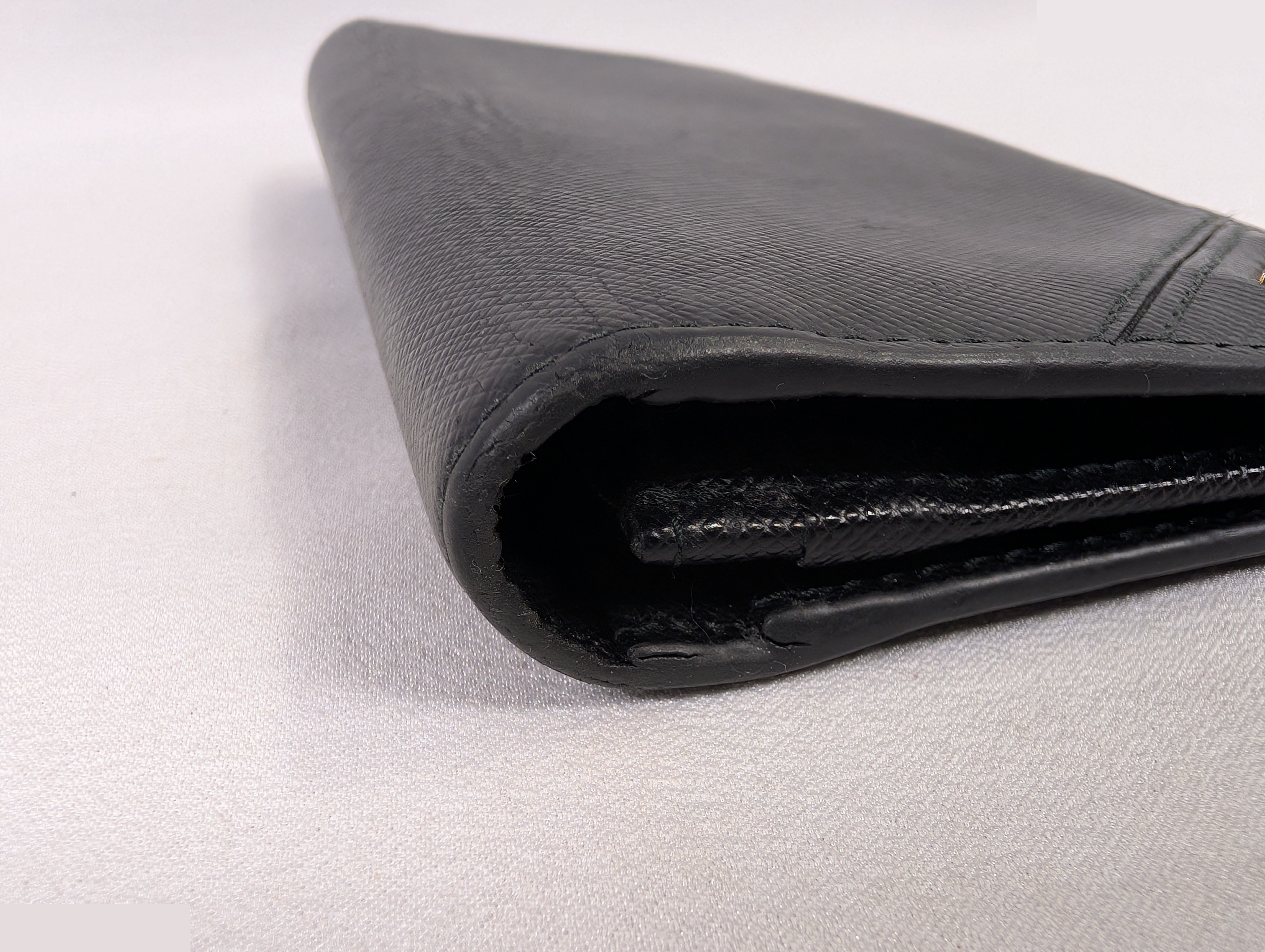 Saffiano bi-fold long wallet 2MV836 — view 3