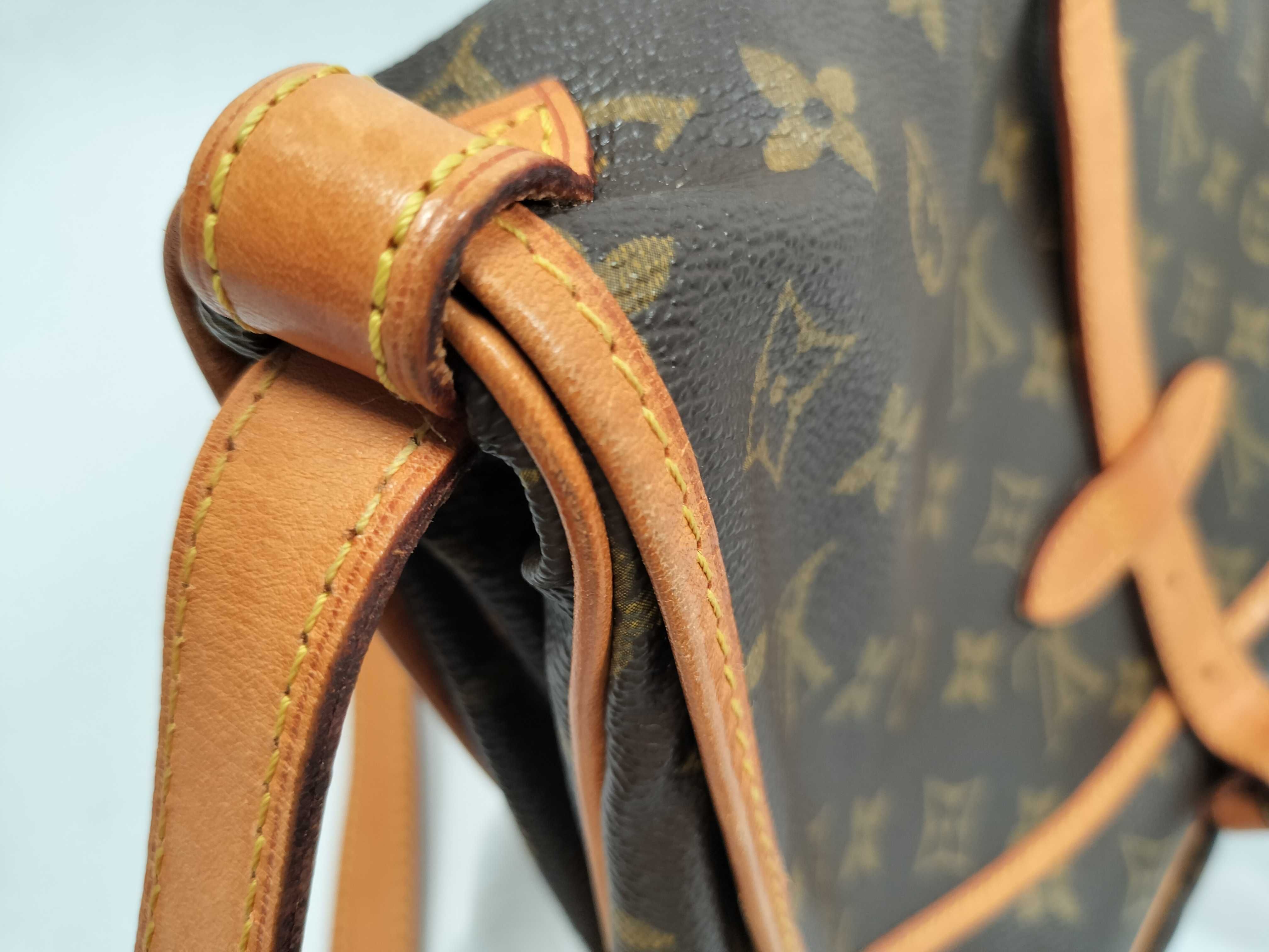 Monogram Louis Vuitton Saumur 30 Monogram Shoulder Bag M42256 — view 15