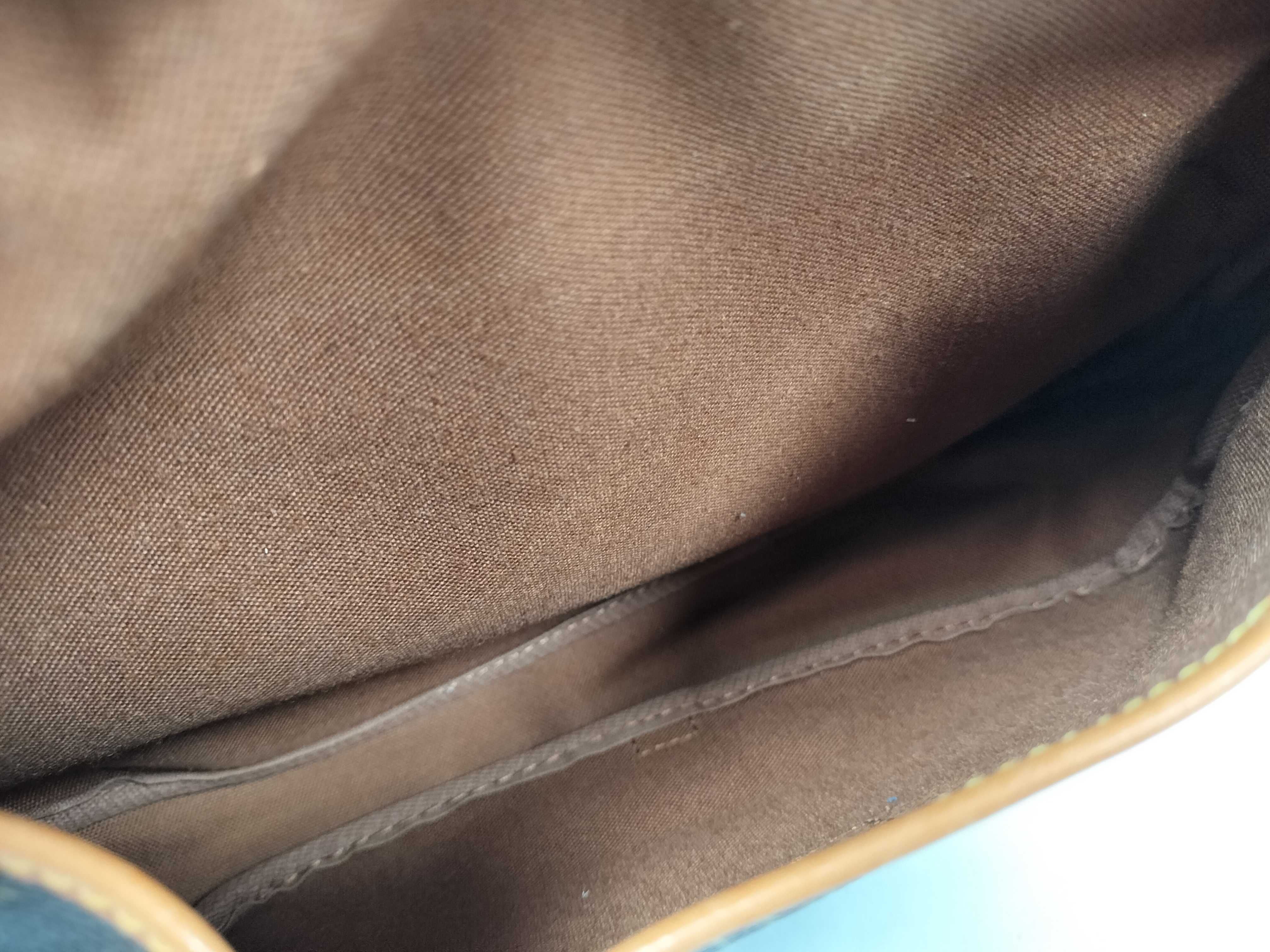 Monogram Louis Vuitton Saumur 30 Monogram Shoulder Bag M42256 — view 10