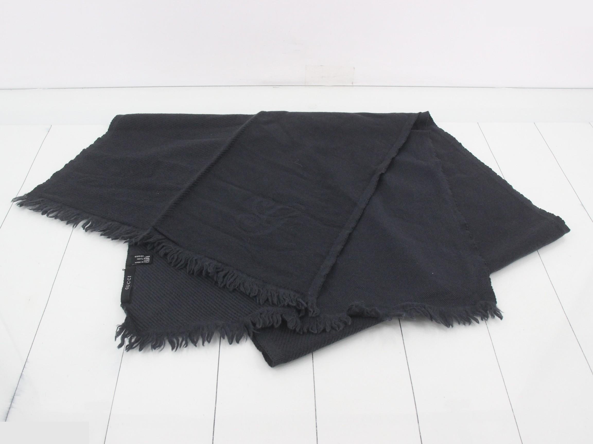 Stole with tag — view 2