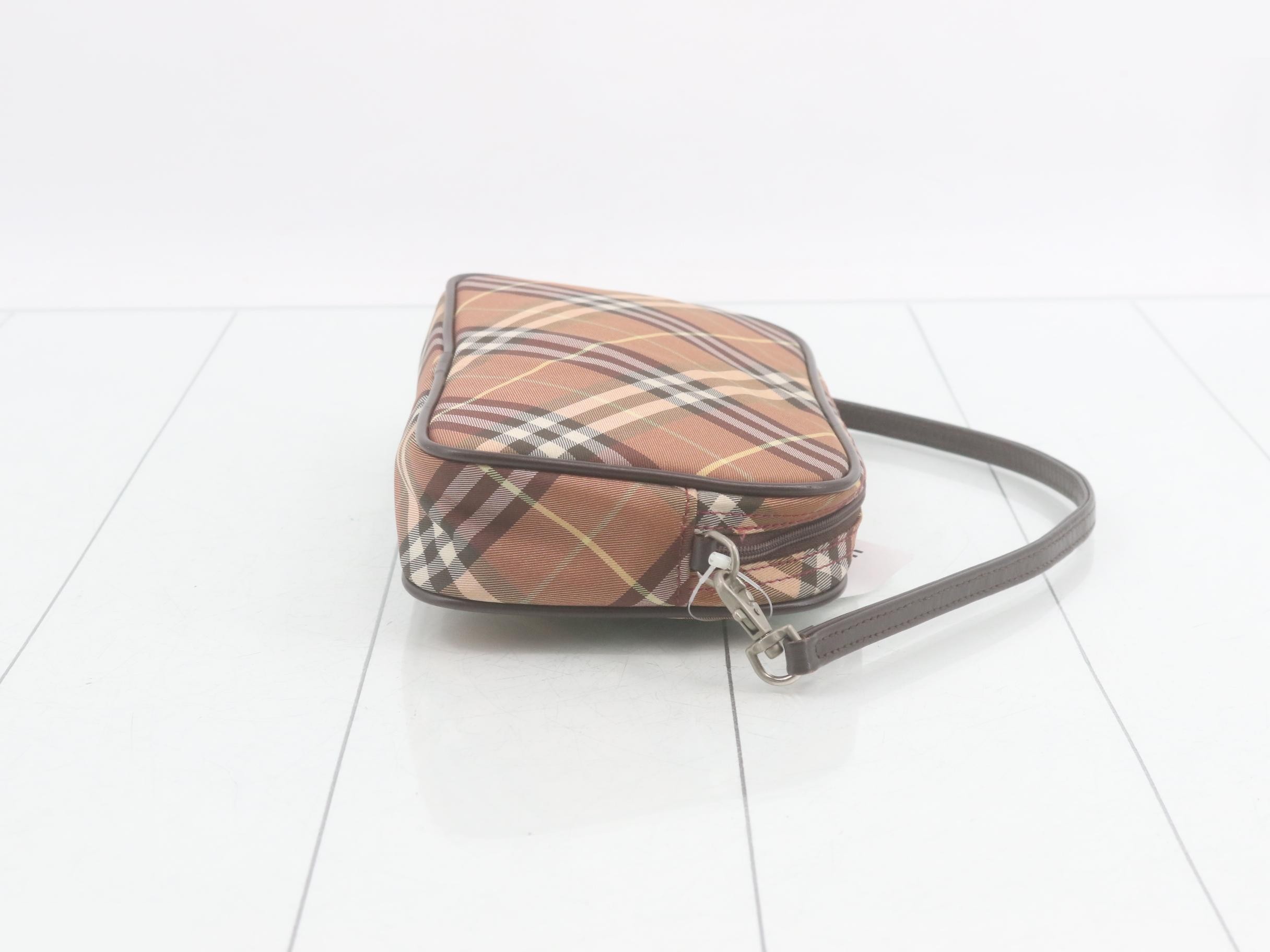 Checked nylon bag, W21.5 H13 D4.5 — view 3