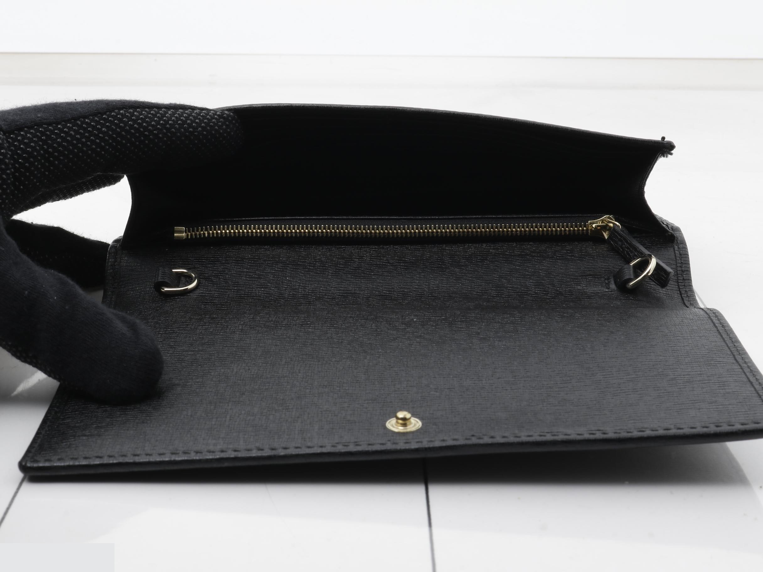 354697 Interlocking Chain Wallet, Black — view 4