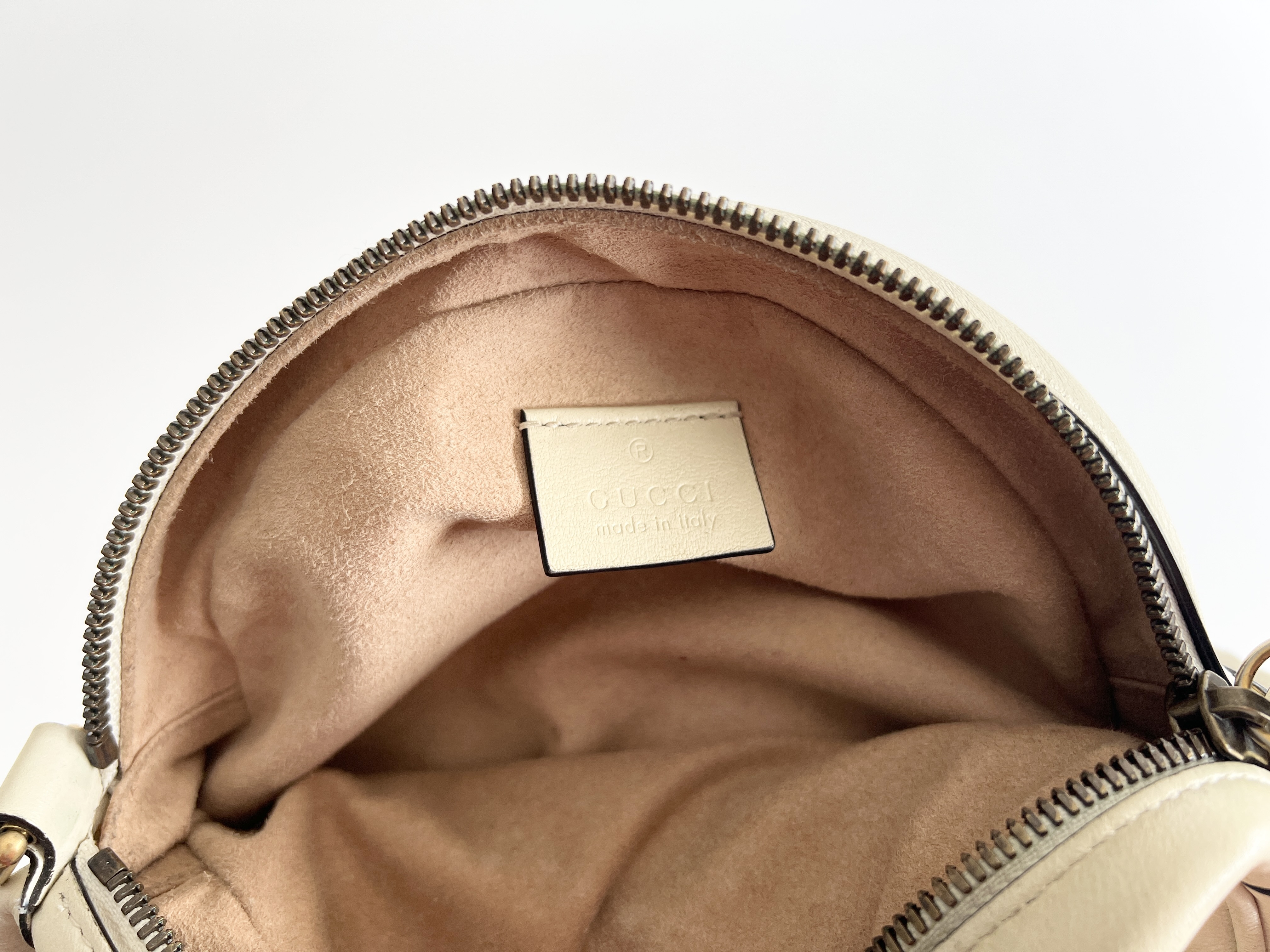 Marmont Quilted GG Logo Leather Round Chain Shoulder Bag — view 6