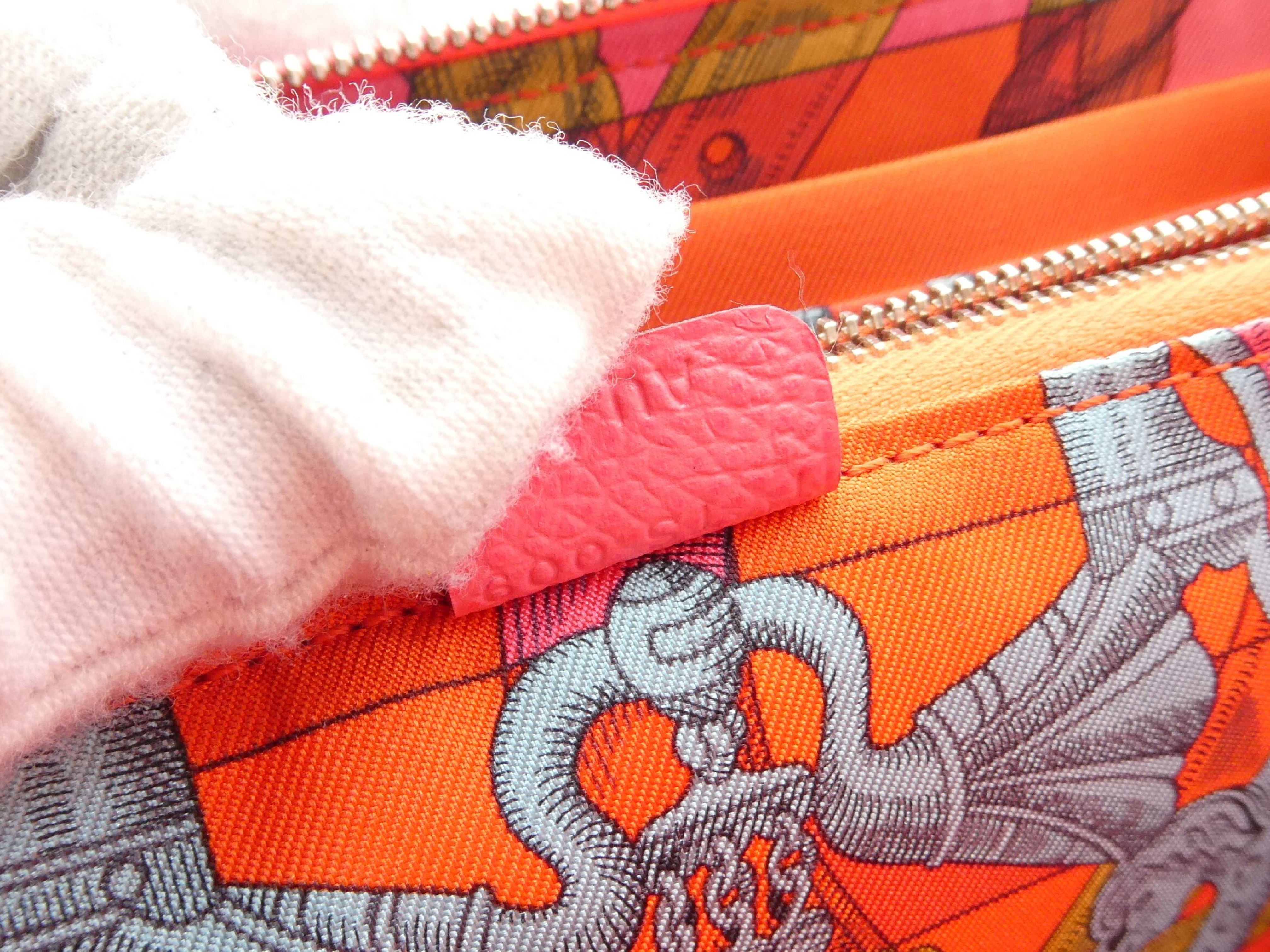 Azap Long Silk In T-stamped wallet — view 10