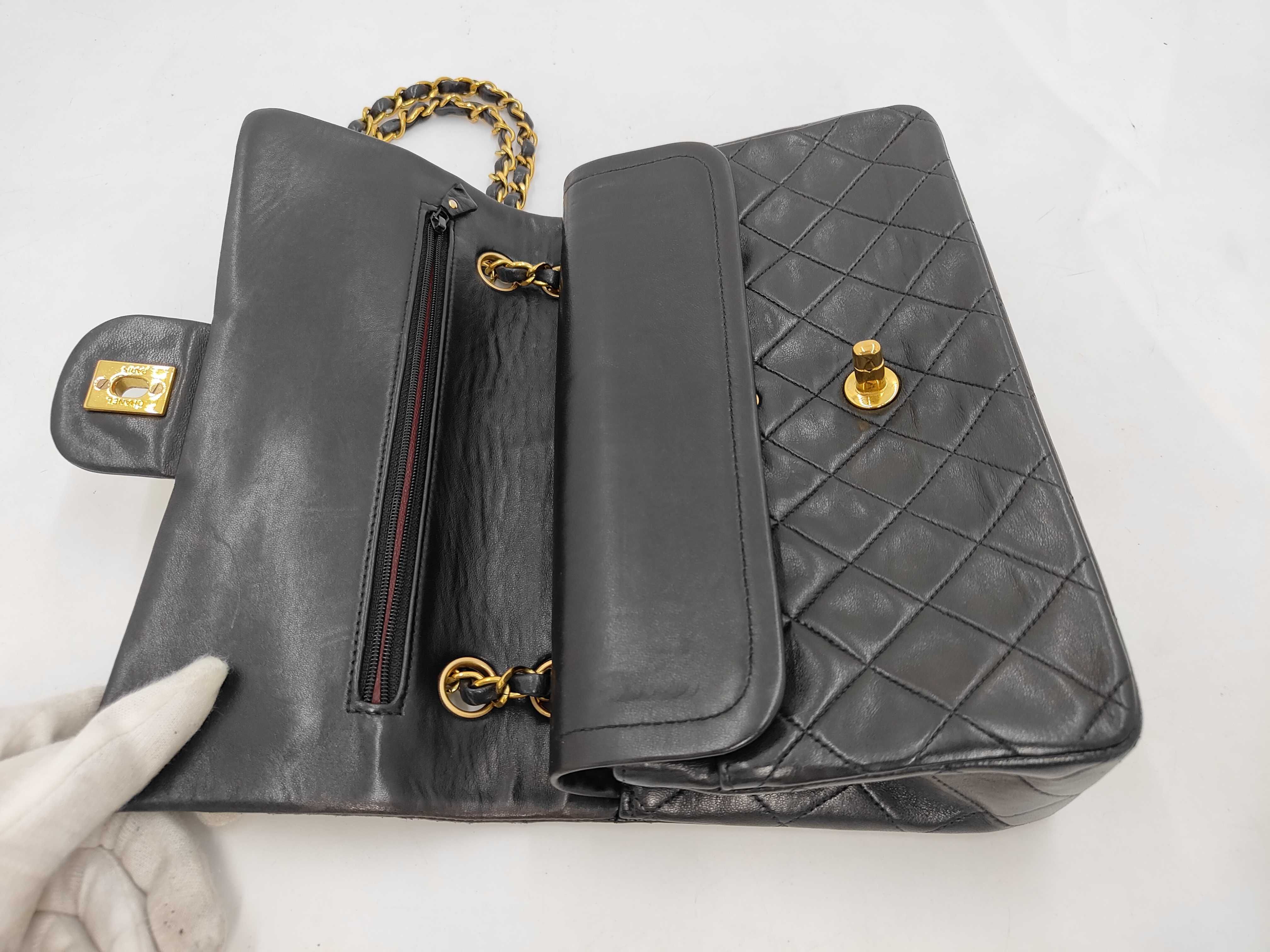 Matelassé 25 Lambskin Double Flap Chain Shoulder Bag (with seal, serial number 3) — view 8