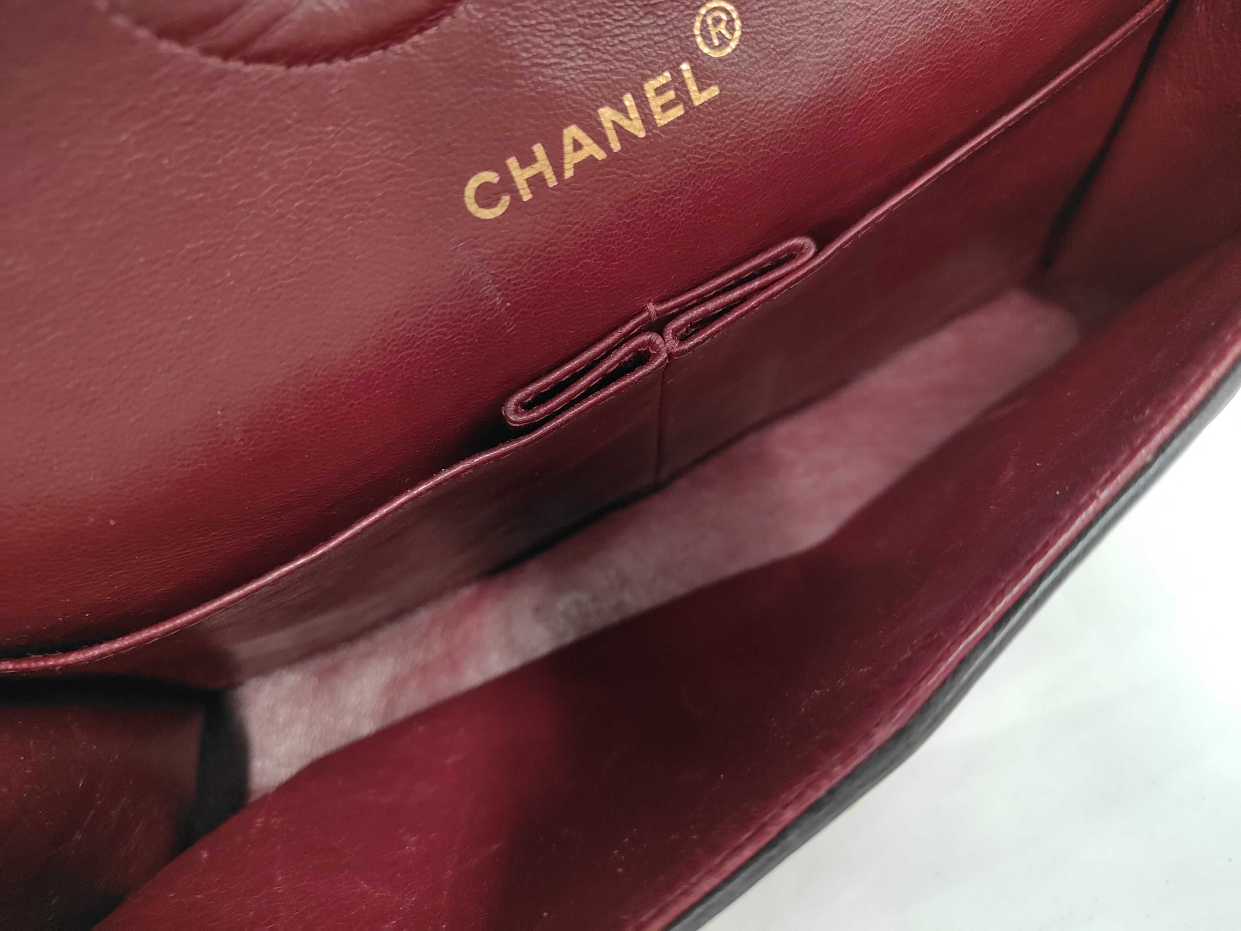Matelassé 25 Lambskin Double Flap Chain Shoulder Bag (with seal, serial number 3) — view 10
