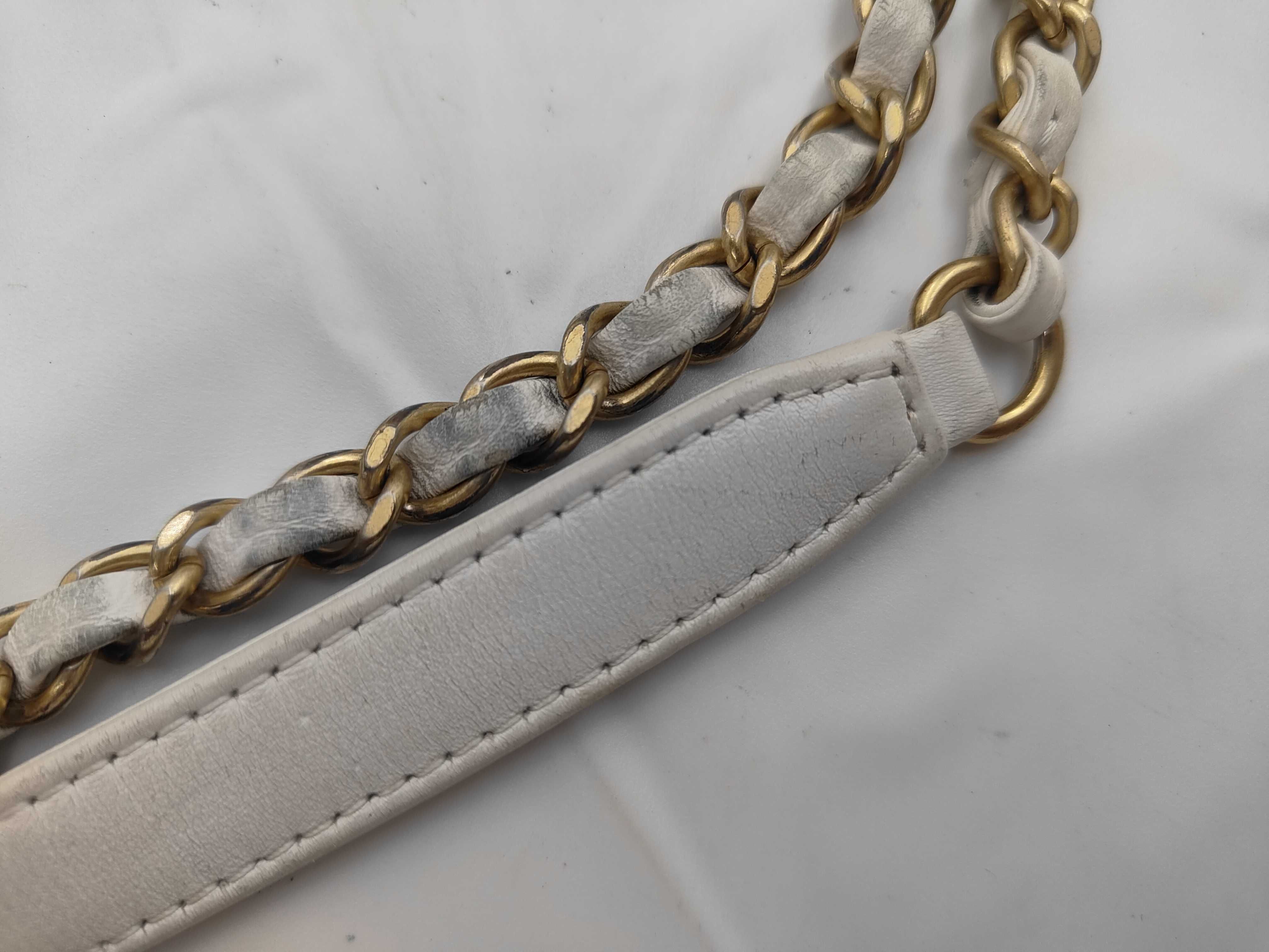 Metal Logo Quilted Shoulder Bag — view 4