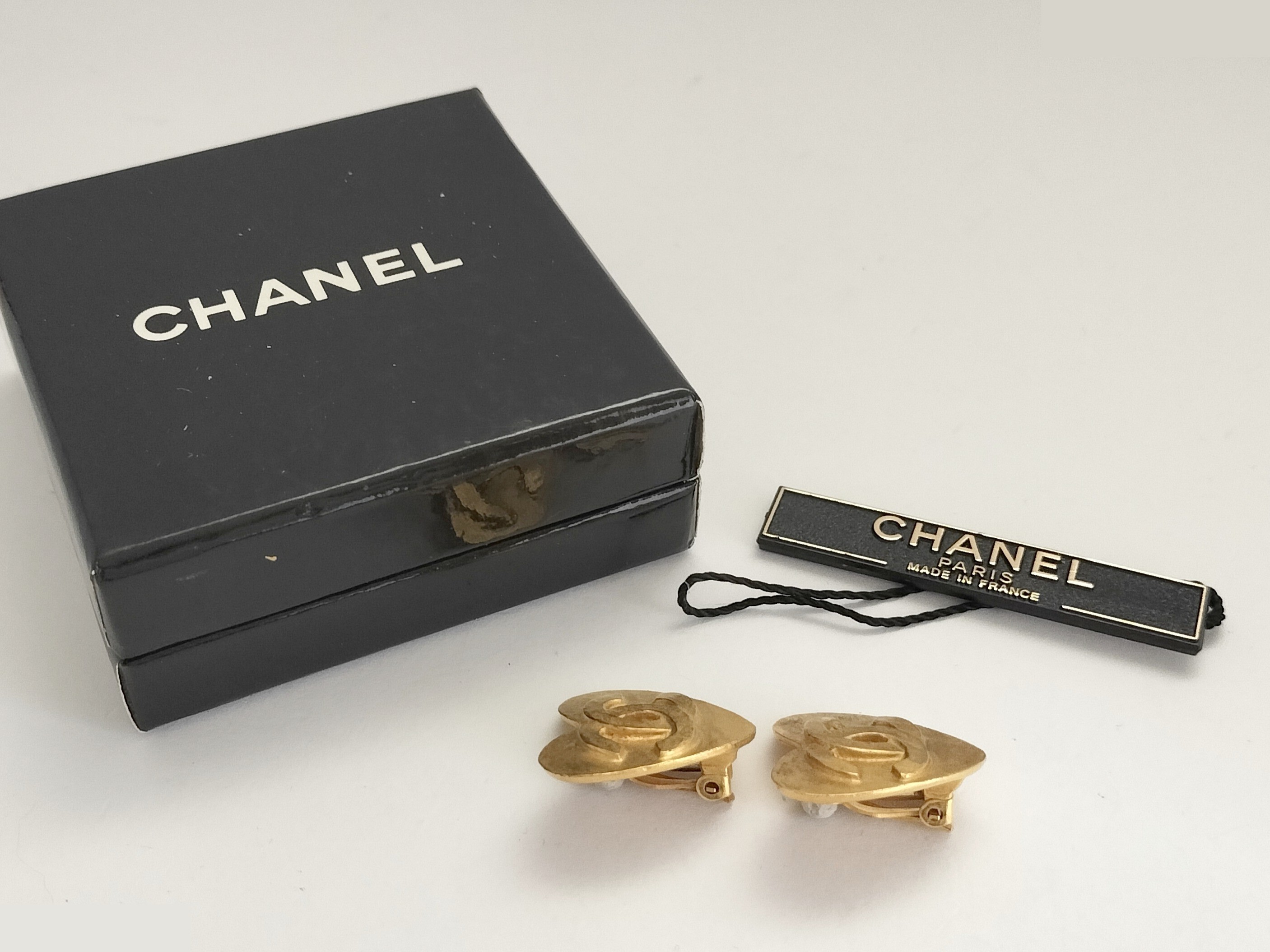 Coco Heart Gold Earrings — view 2