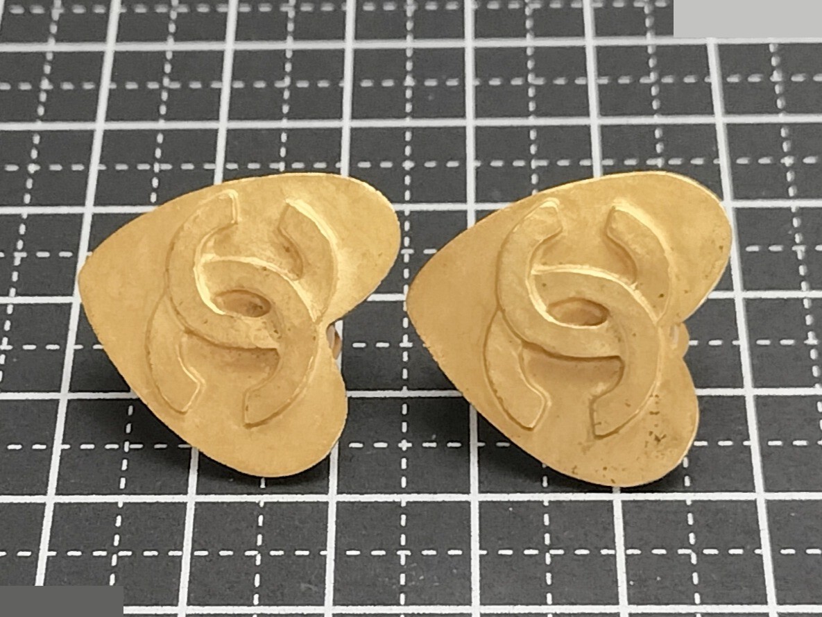 Coco Heart Gold Earrings — view 7